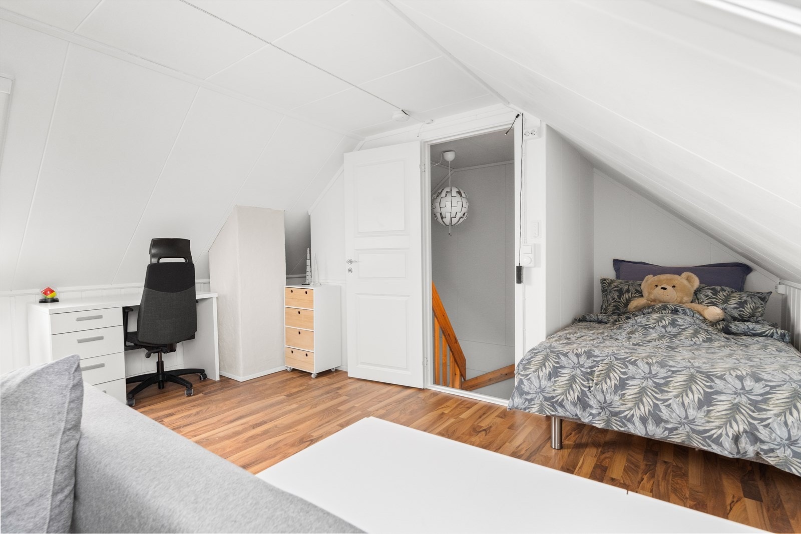 Rommet oppleves som veldig luftig. Galleribilde