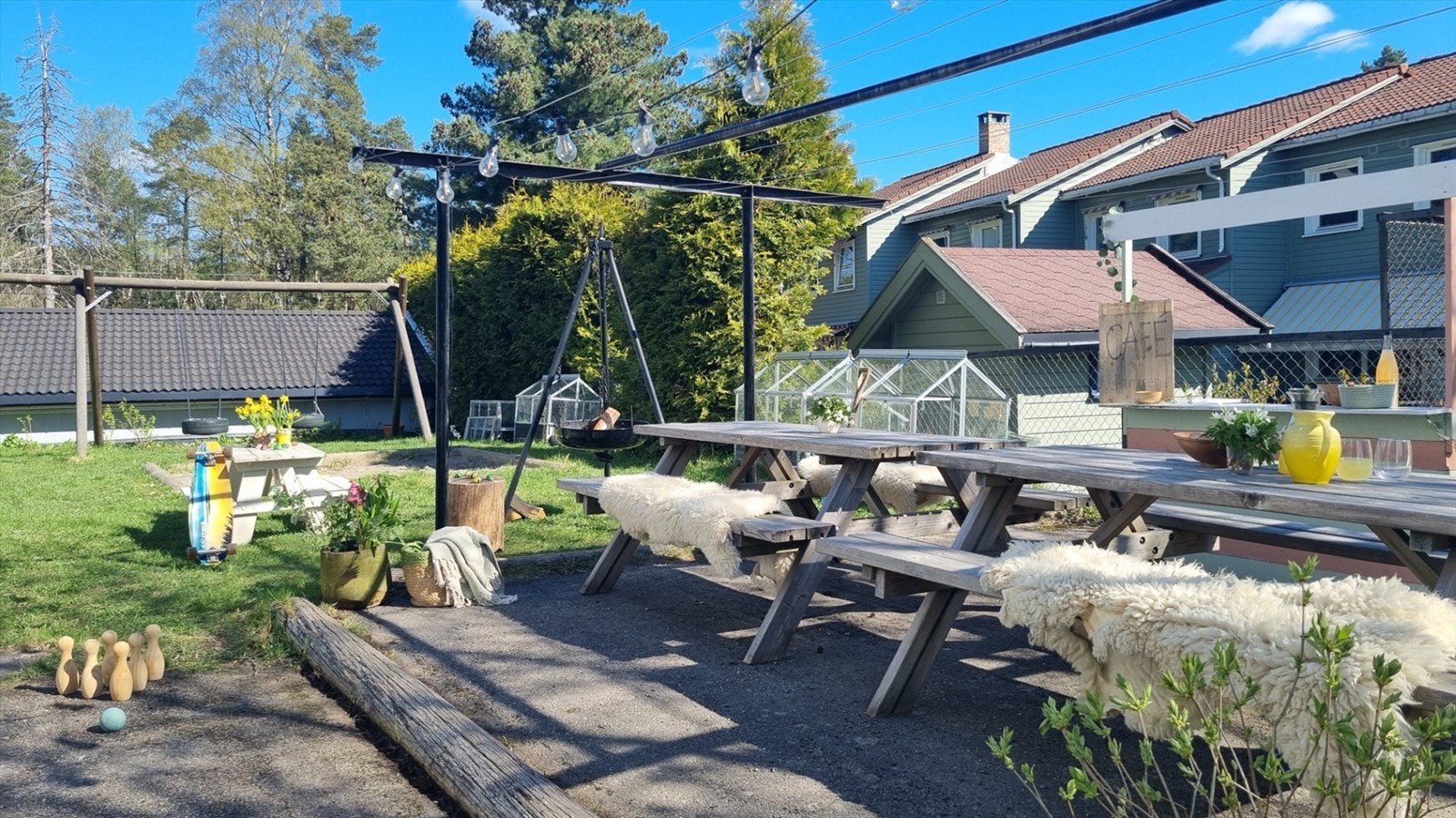 Her er det også muligheter for dyrking med egne pallekarmveksthus, bærbusker og potetgrønsaksåker Galleribilde