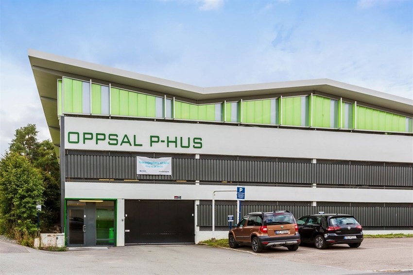 P-hus rett ved med muligheter for å leie plass. Galleribilde