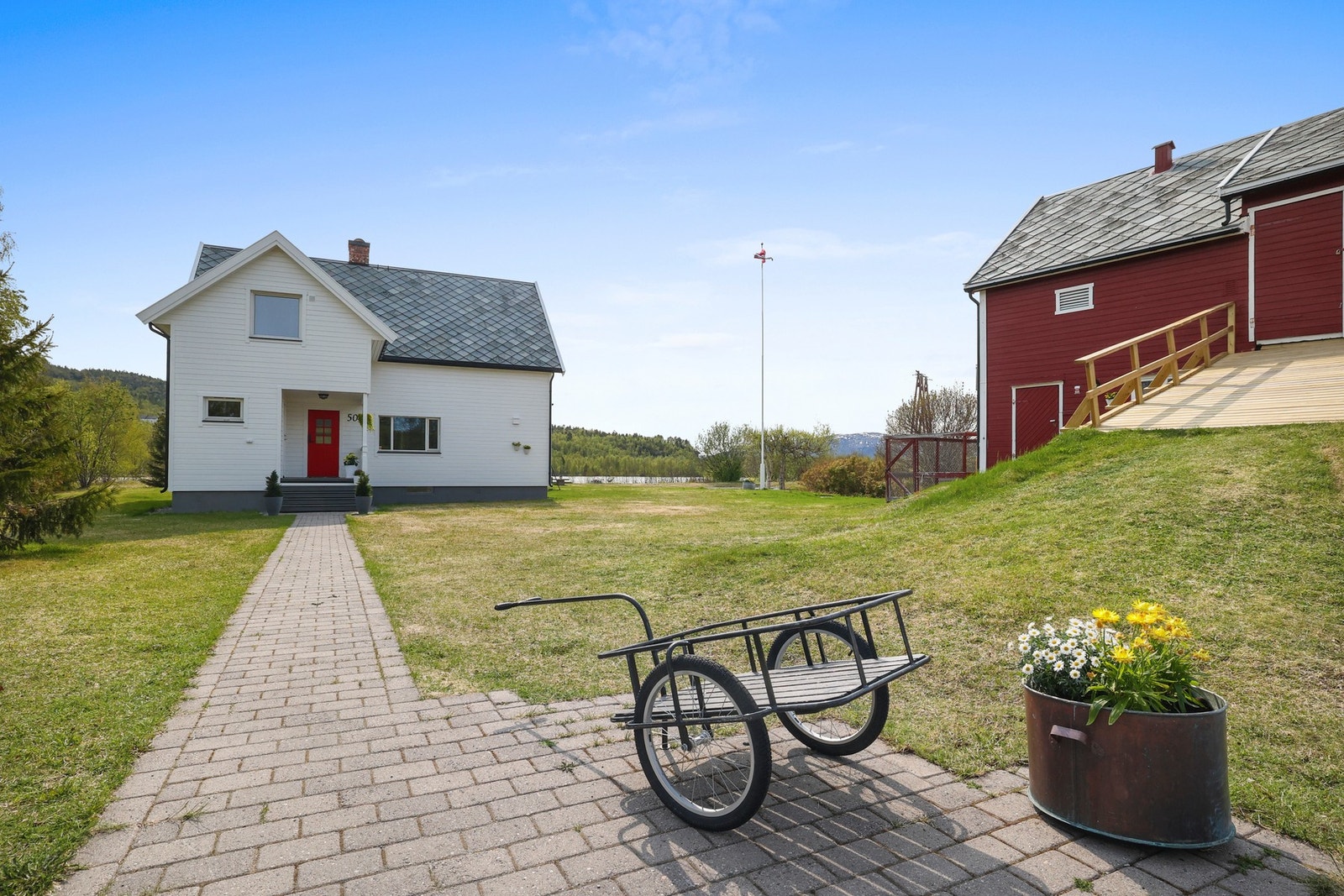 Eneboligen er tilbygd i 2004. Galleribilde