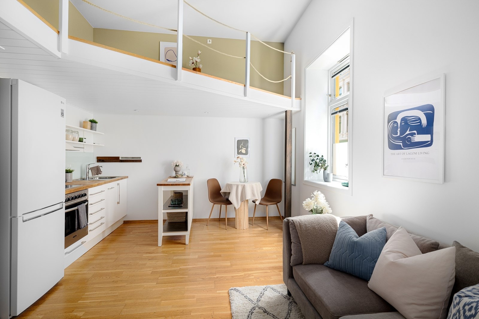 Denne råtøffe boligen har en god planløsning. Boligens standard er fra 2008. Galleribilde