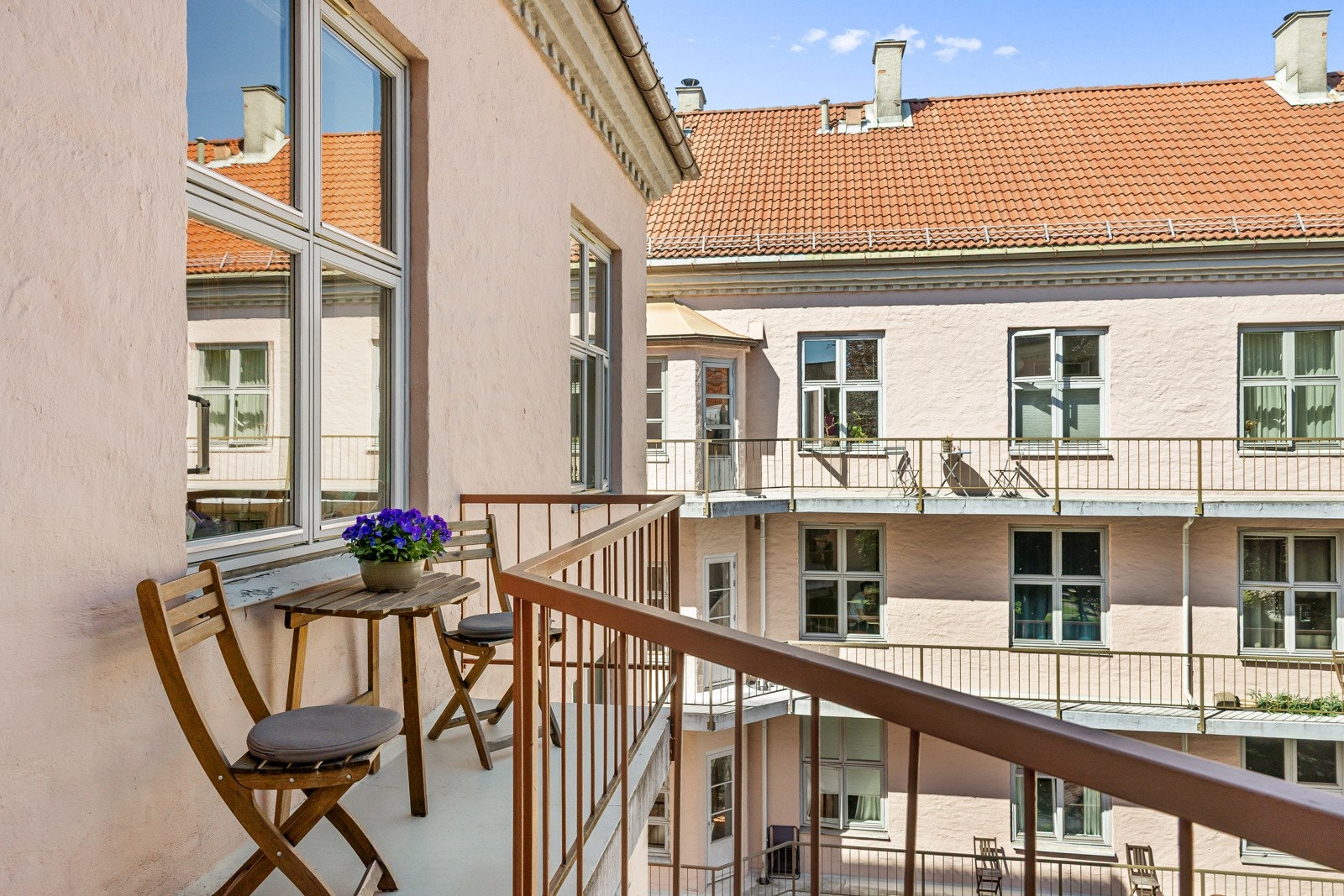 Brannbalkong. Galleribilde