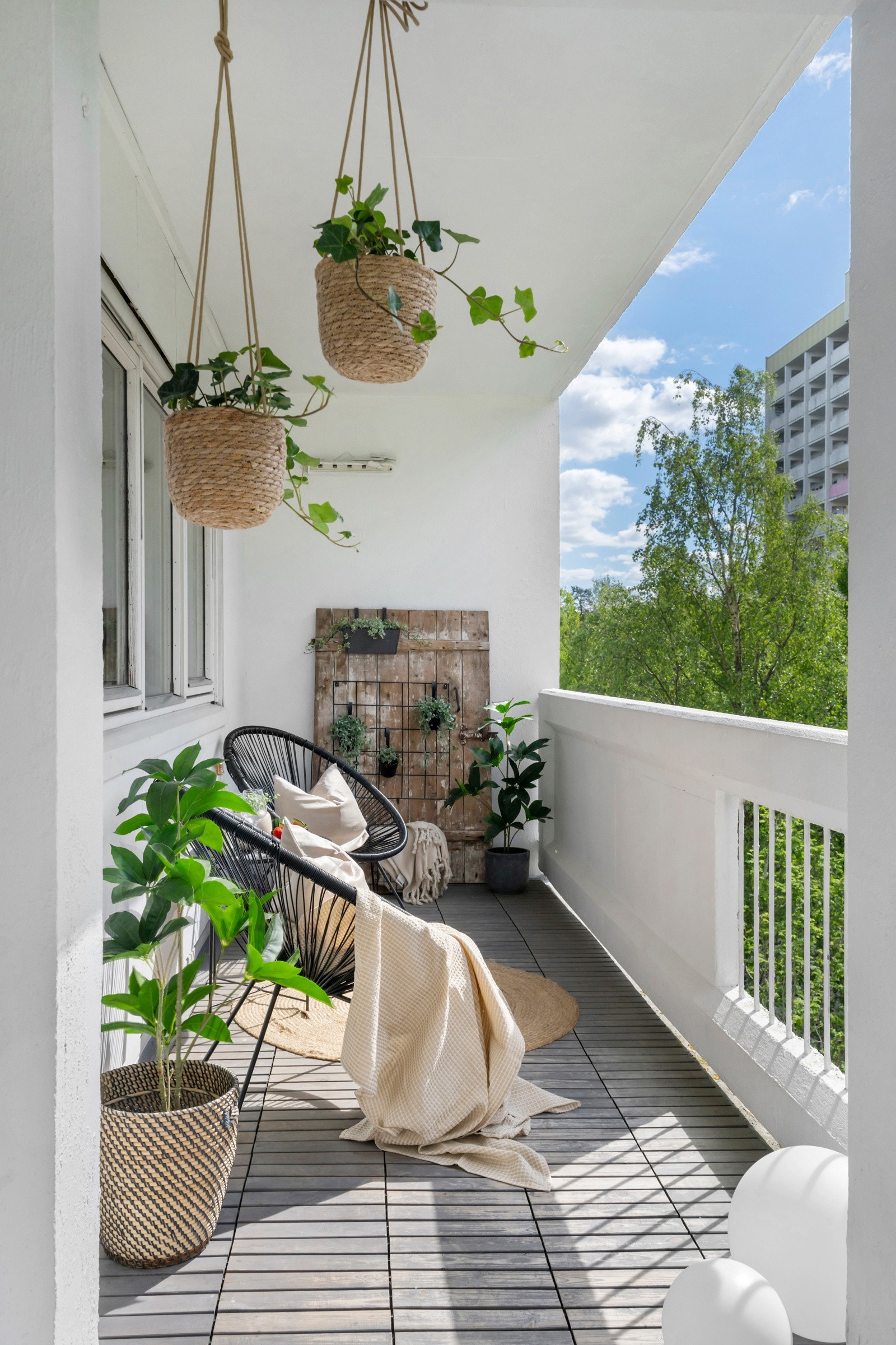 Stor balkong på 13m² vendt mot solrike vest. Galleribilde