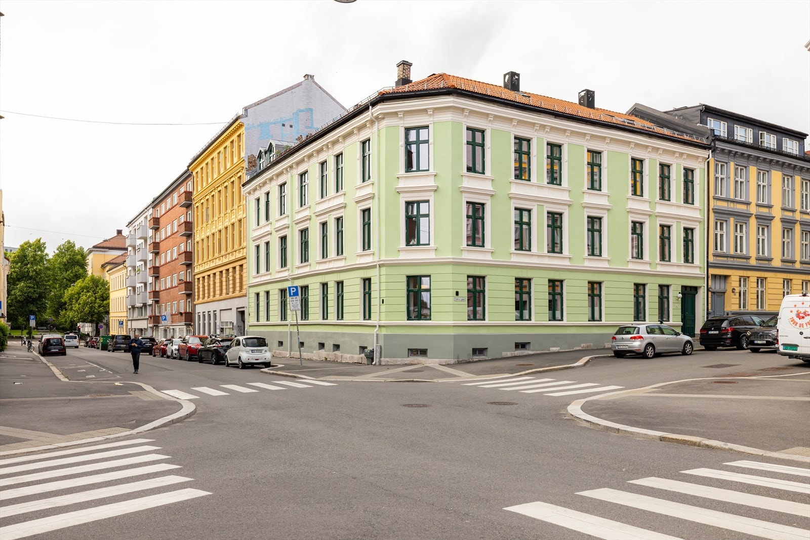 Fasaden ble totalrenovert i 2023. Borettslaget installerte nye varmtvannstanker i 2024. Galleribilde