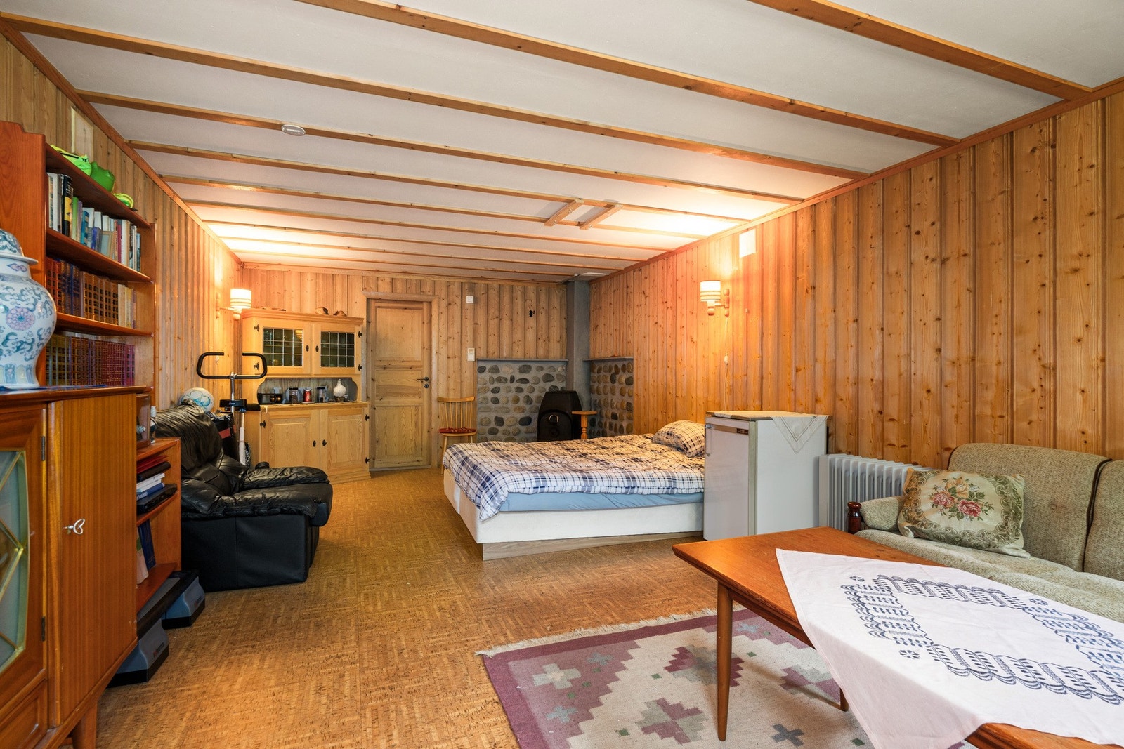 Romslig rom i kjeller Galleribilde