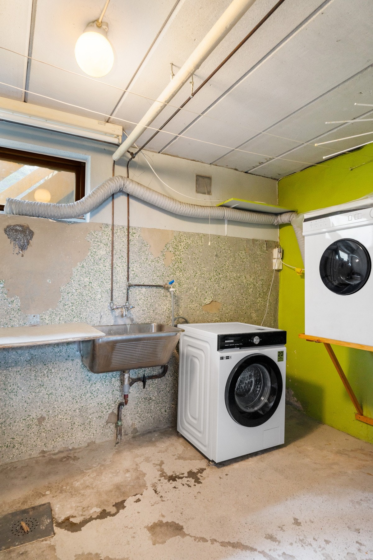 Vaskerom Galleribilde