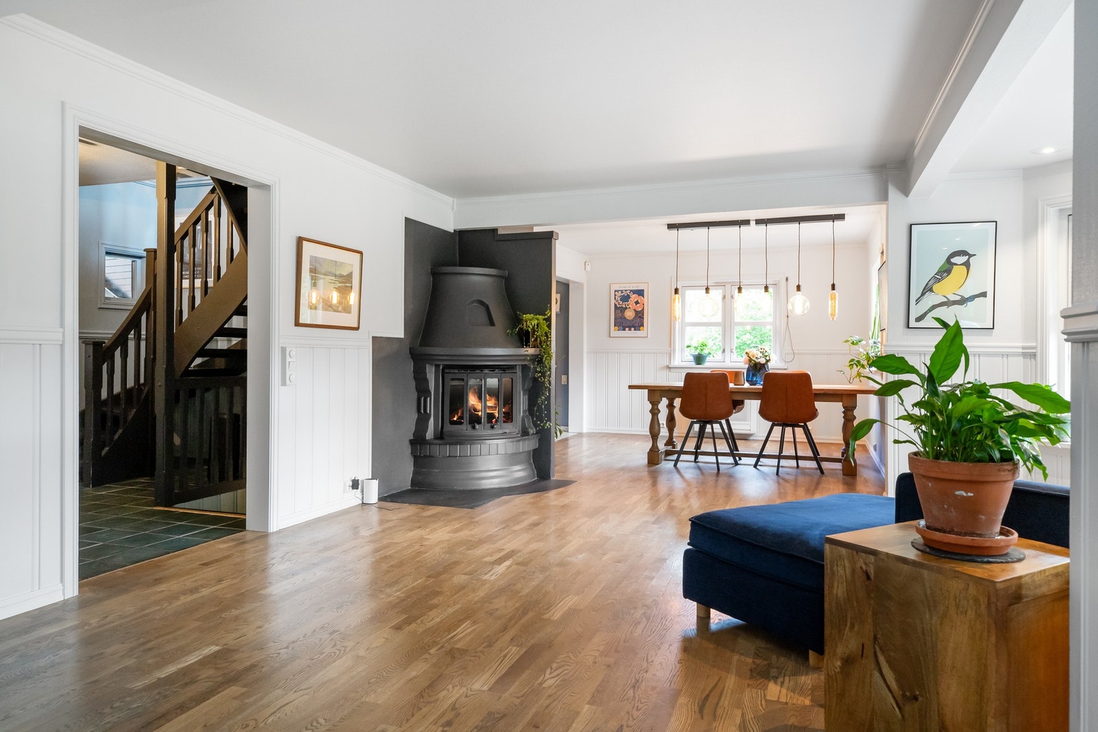 Åpent inn til spisestuen Galleribilde