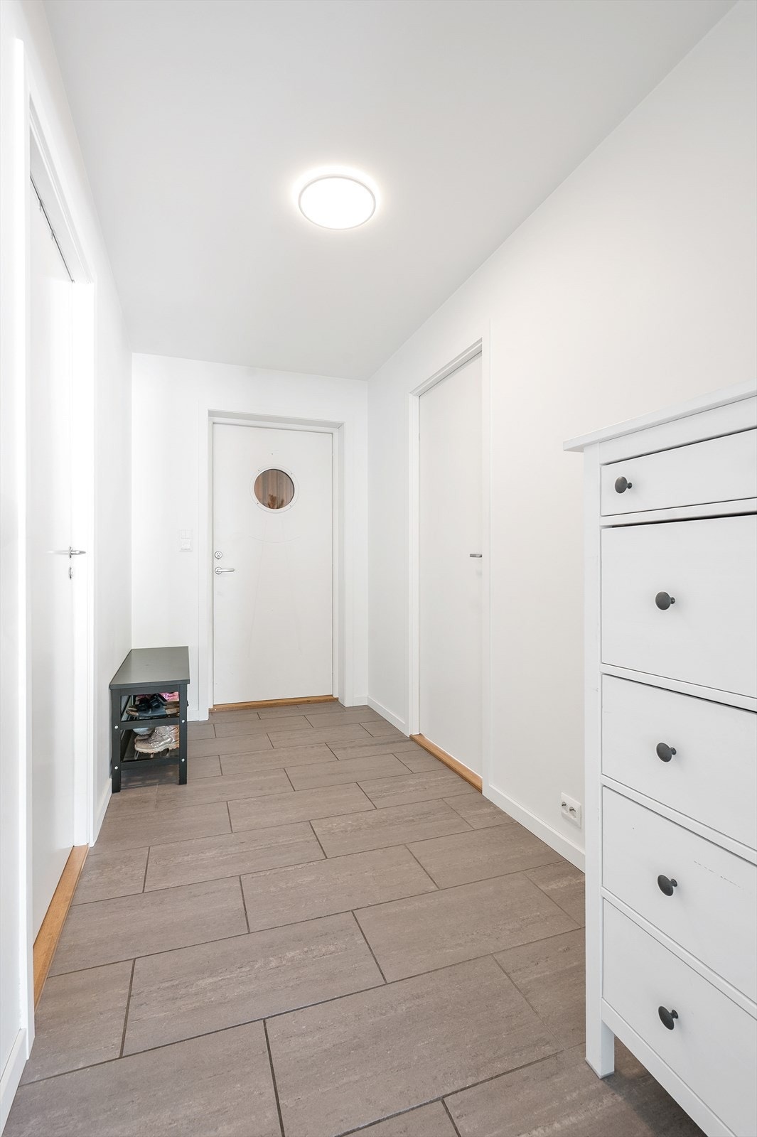 Entré. Galleribilde