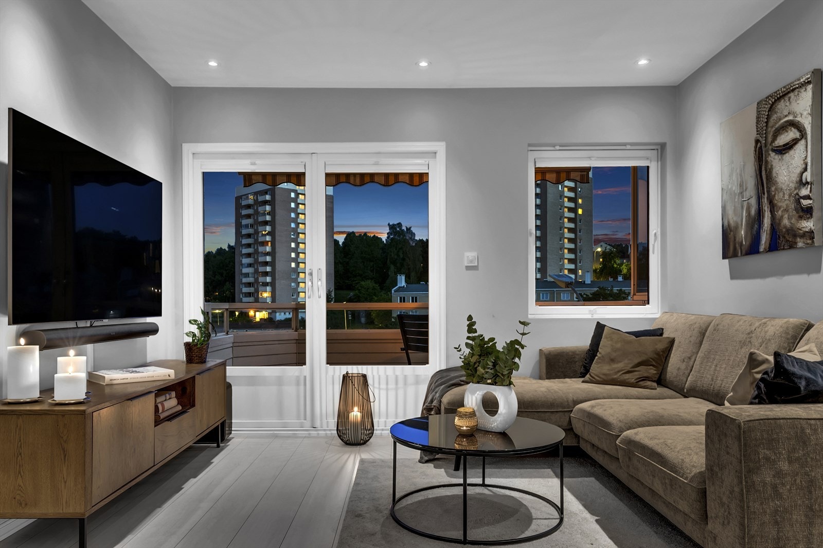 Det er fint utsyn fra vinduene. Galleribilde