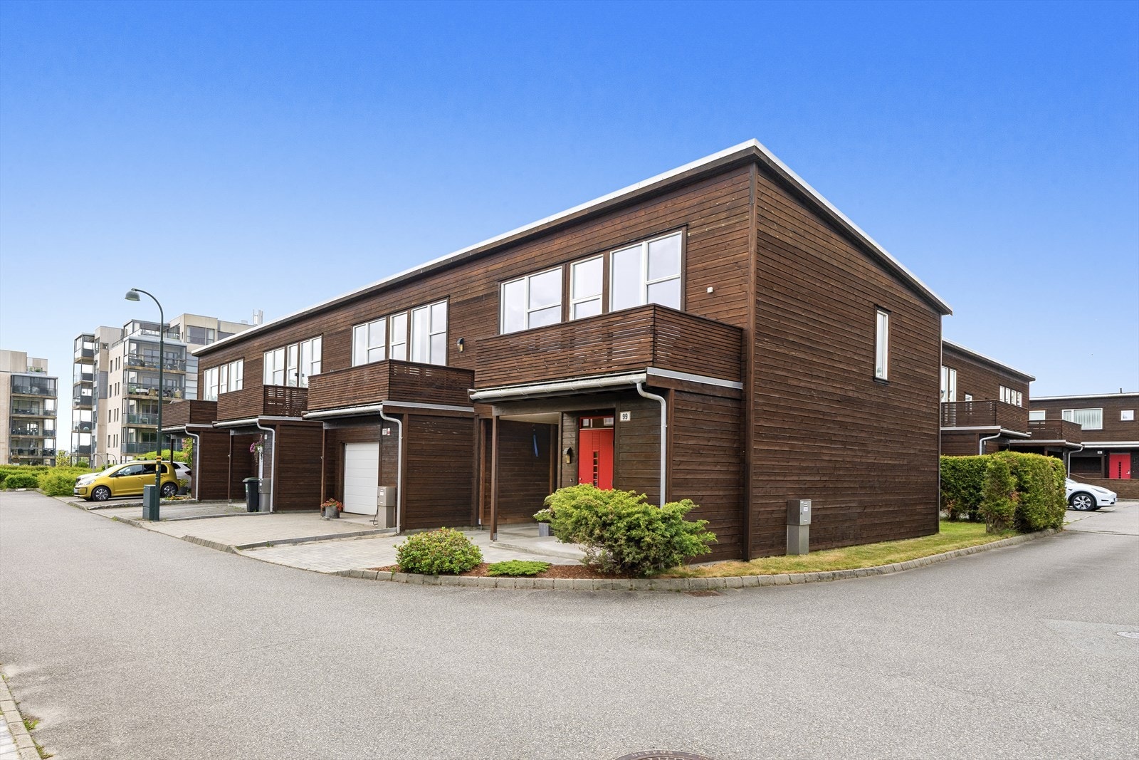 - Thea Edland ved Nordvik Bolig har gleden av å presentere Glassbegerveien 99 - Galleribilde