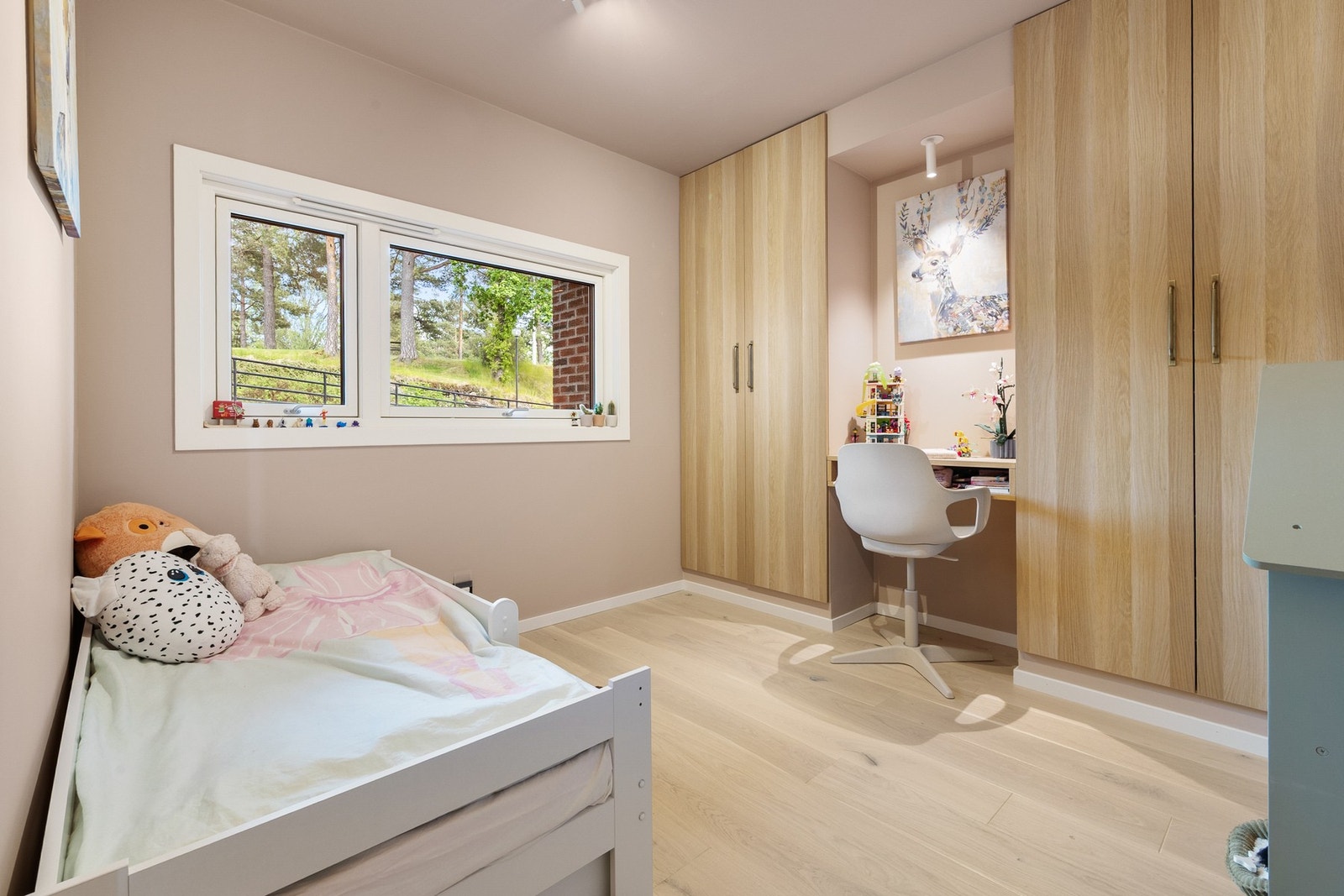 Et pent soverom av god størrelse - perfekt som barnerom. Galleribilde
