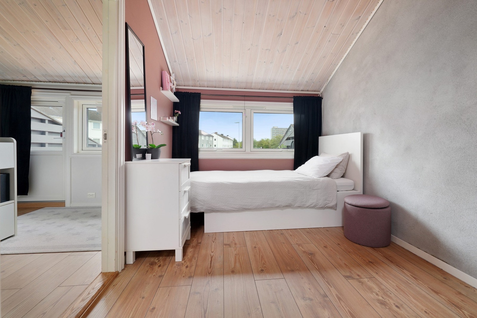 Soverom nr. 2 og 3 er ved siden av hverandre Galleribilde