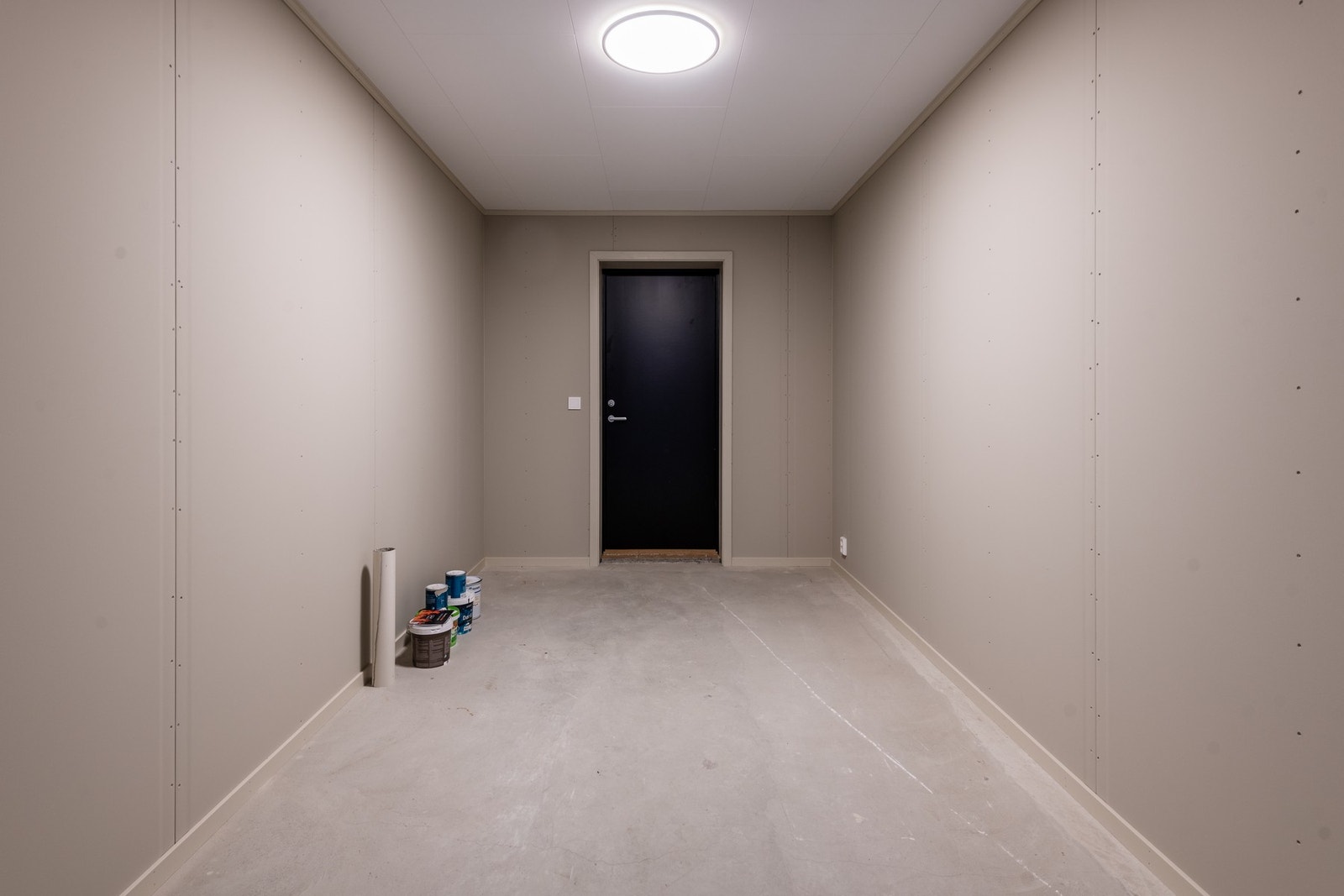 Bod mellom teknisk rom og garasje Galleribilde