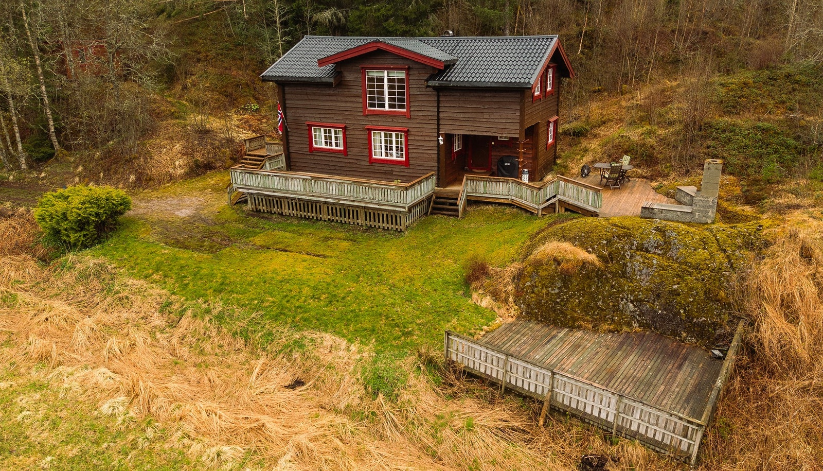 EiendomsMegler 1 har gleden av å presentere Selnesvegen 336 for salg! Galleribilde