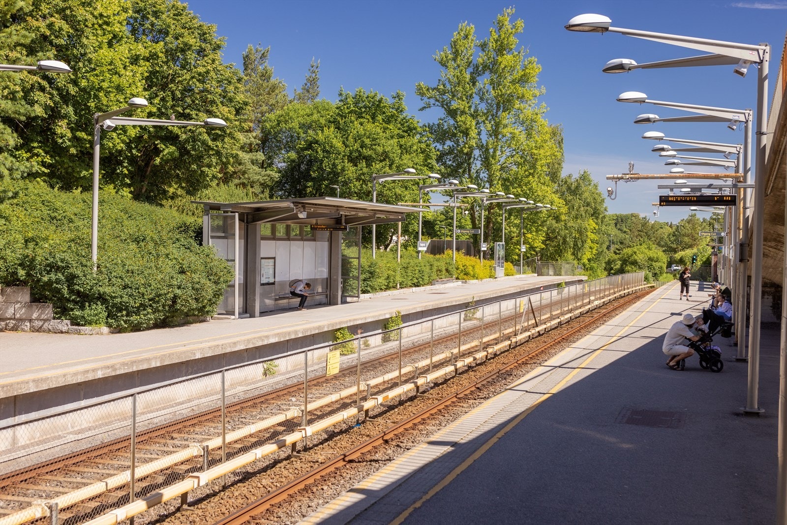 8 min gange til Manglerud t-bane stopp. Galleribilde