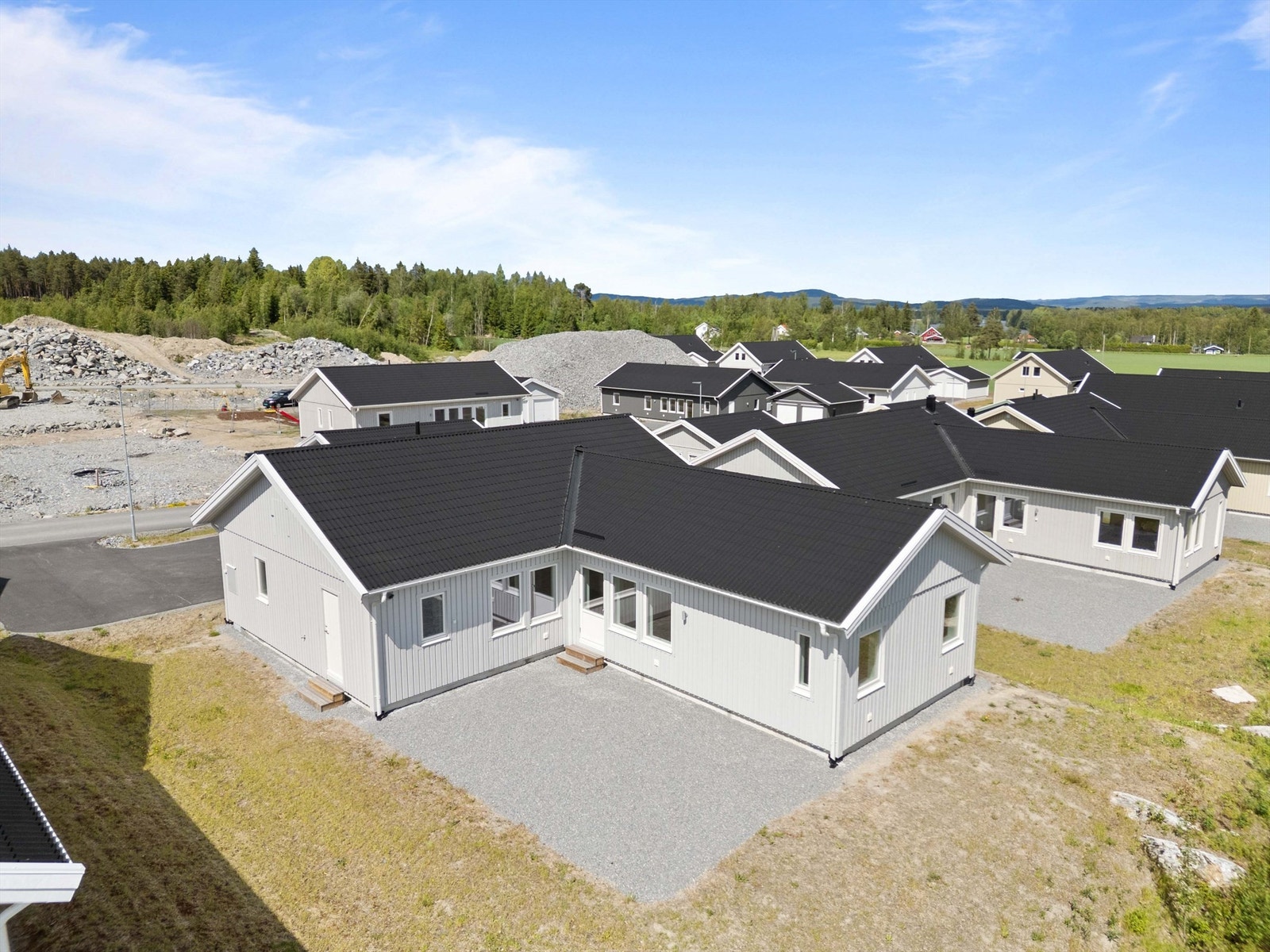 Eiendomsmegler Krogsveen v/Tony Kristiansen har gleden av å presentere Fyrhusvegen 36! Galleribilde