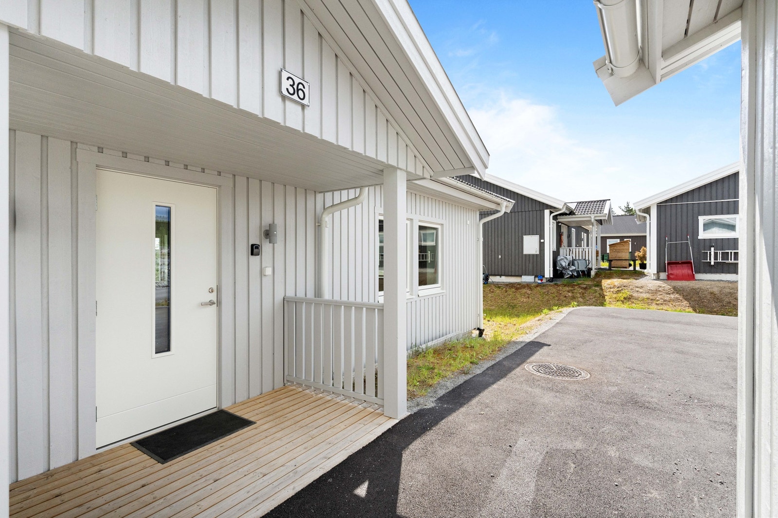 Velkommen inn! Til info er alle bilder innvendig i boligen innhentet fra tidligere salg av samme type bolig. Galleribilde