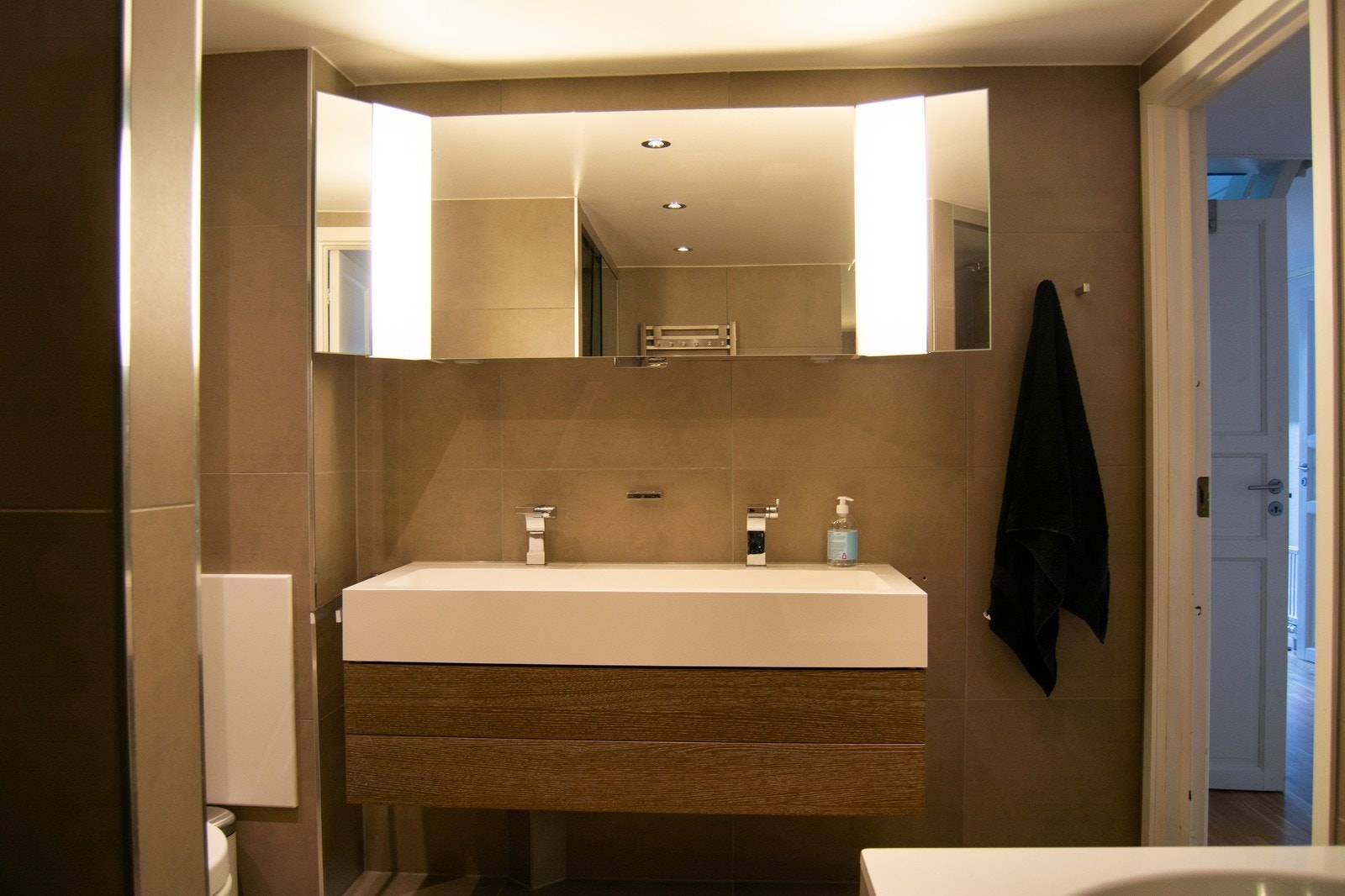 Sett billedbeskrivelse Galleribilde