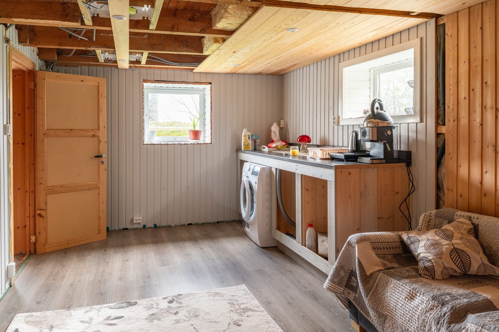 Kjeller innehold stue, soverom samt 2 boder. Galleribilde