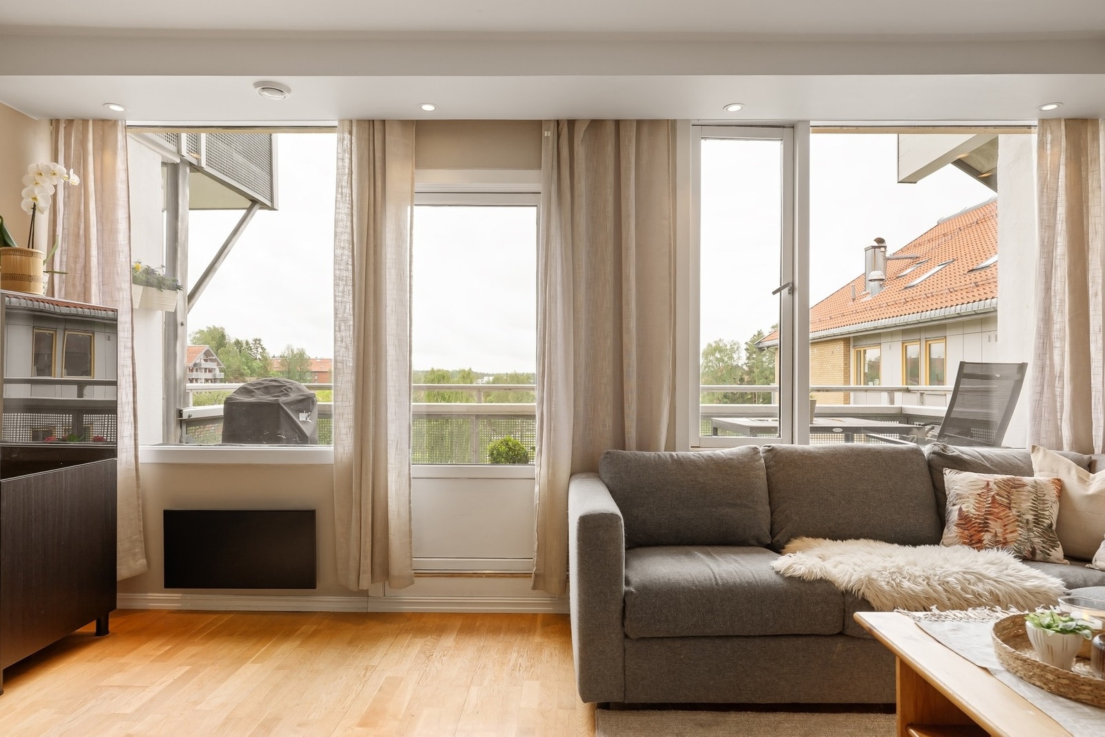 Utgang til sydvendt balkong Galleribilde