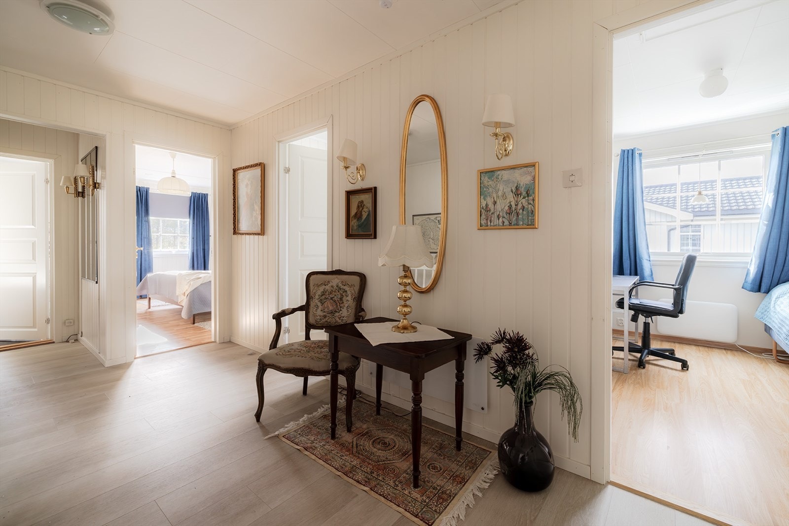 Hoveddelen har 3 soverom i 1. etg Galleribilde