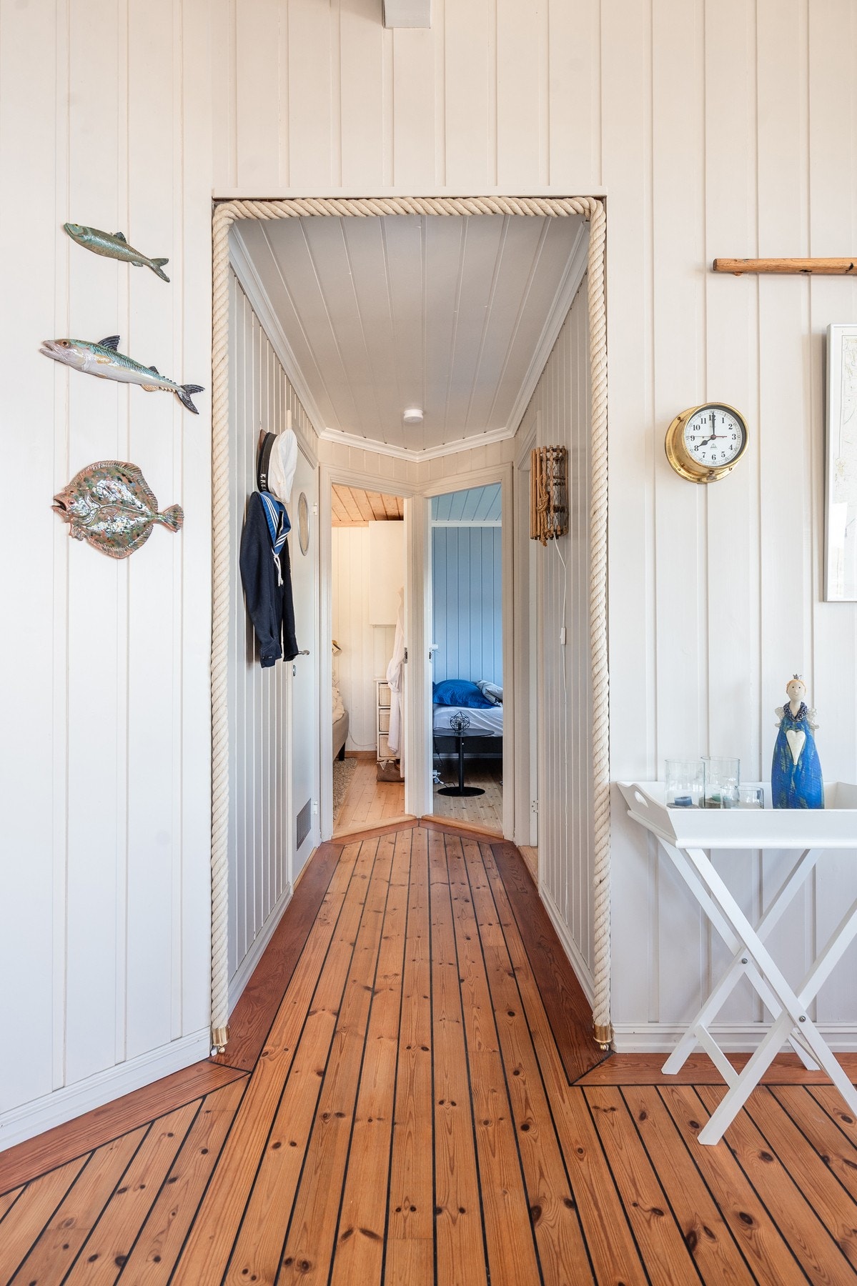 Soveromsavdeling med 3 gode soverom og toalettrom Galleribilde