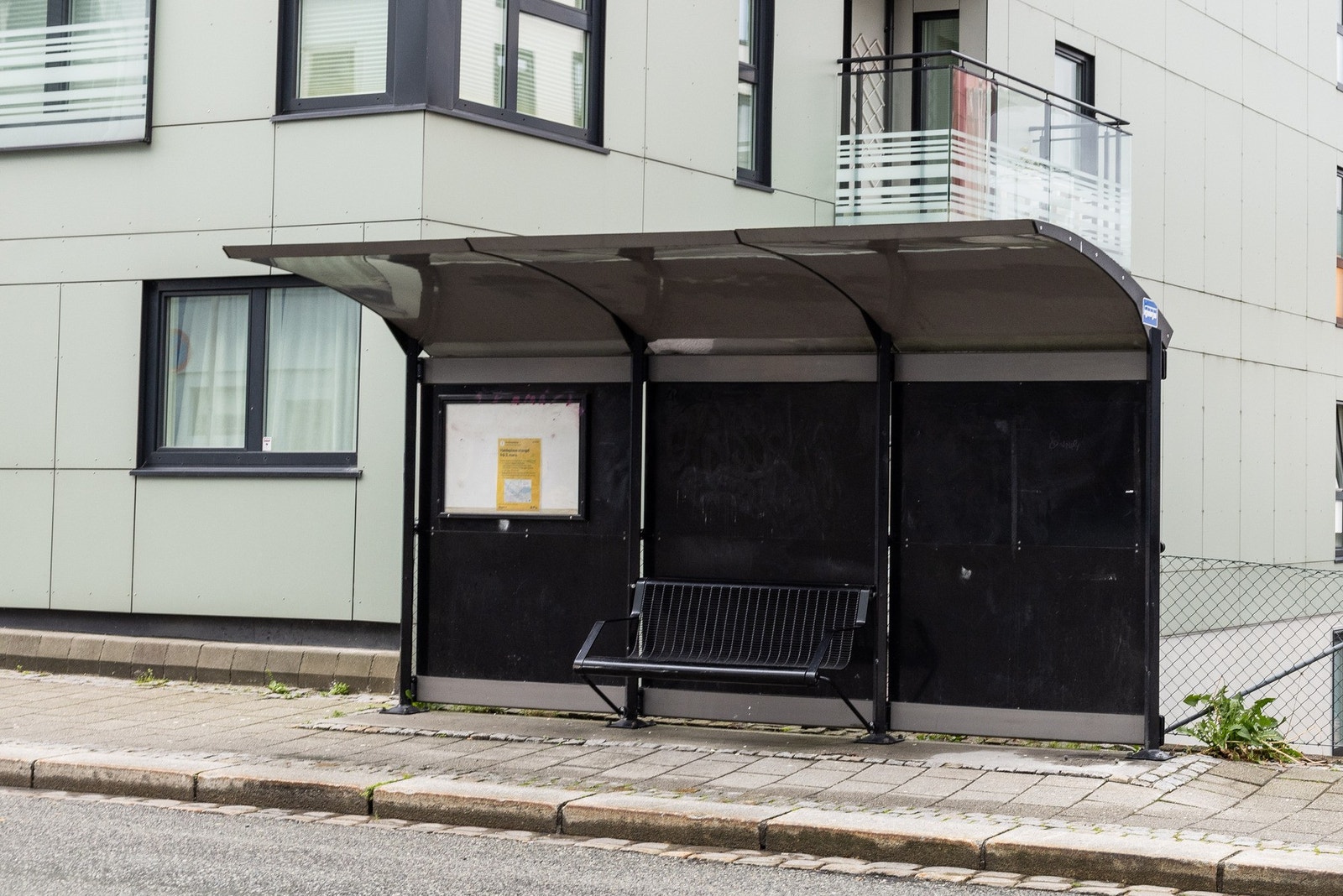 Pr i dag er Michael Krohns gate stengt for gjennomkjøring. Men, når den åpner igjen vil bussen gå like nedenfor boligen. Galleribilde