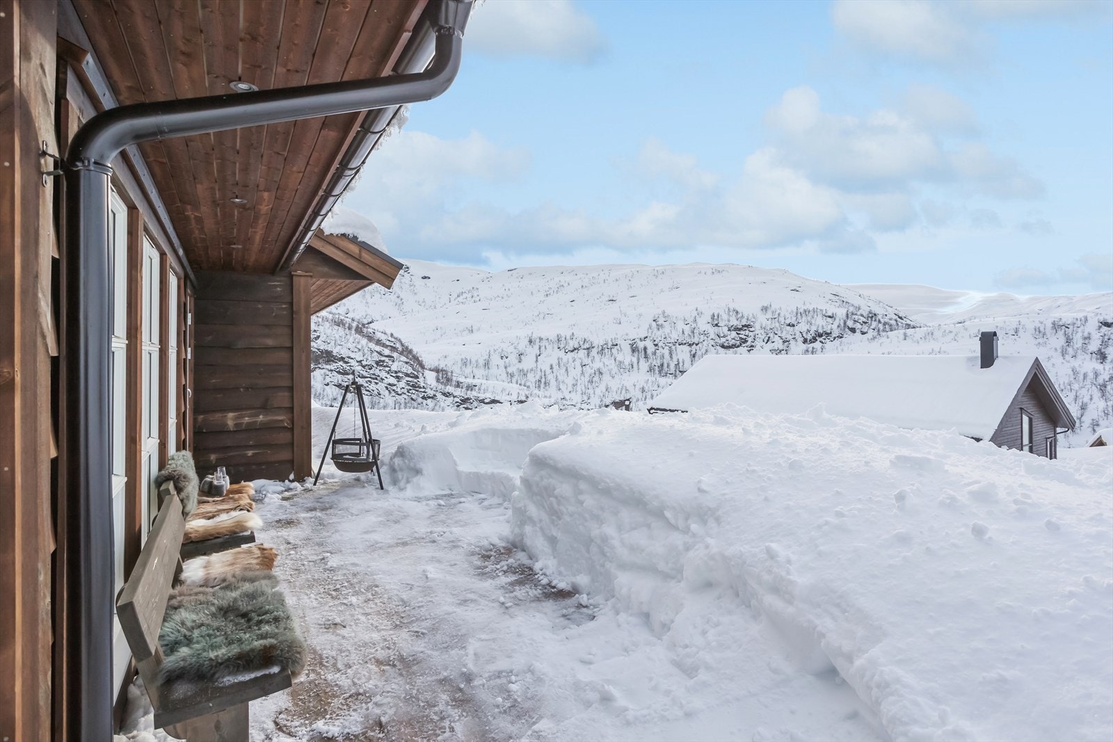 Solrike uteplasser og fin utsikt. Galleribilde