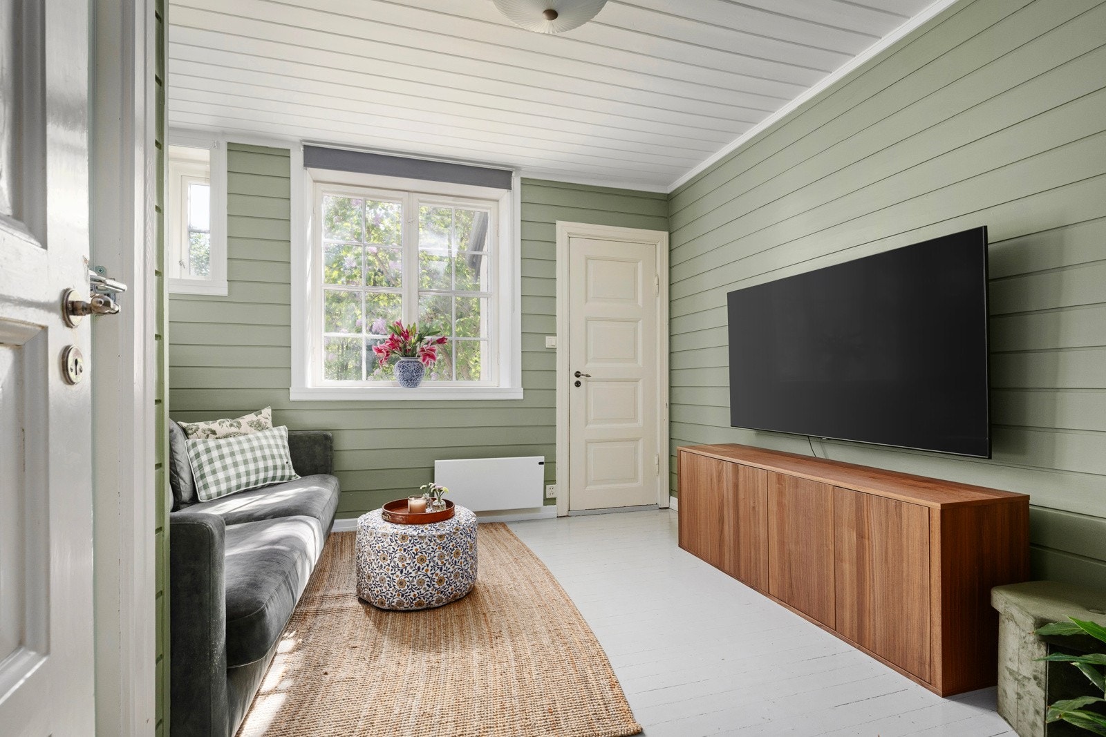 TV-stue som fint kan benyttes som soverom Galleribilde