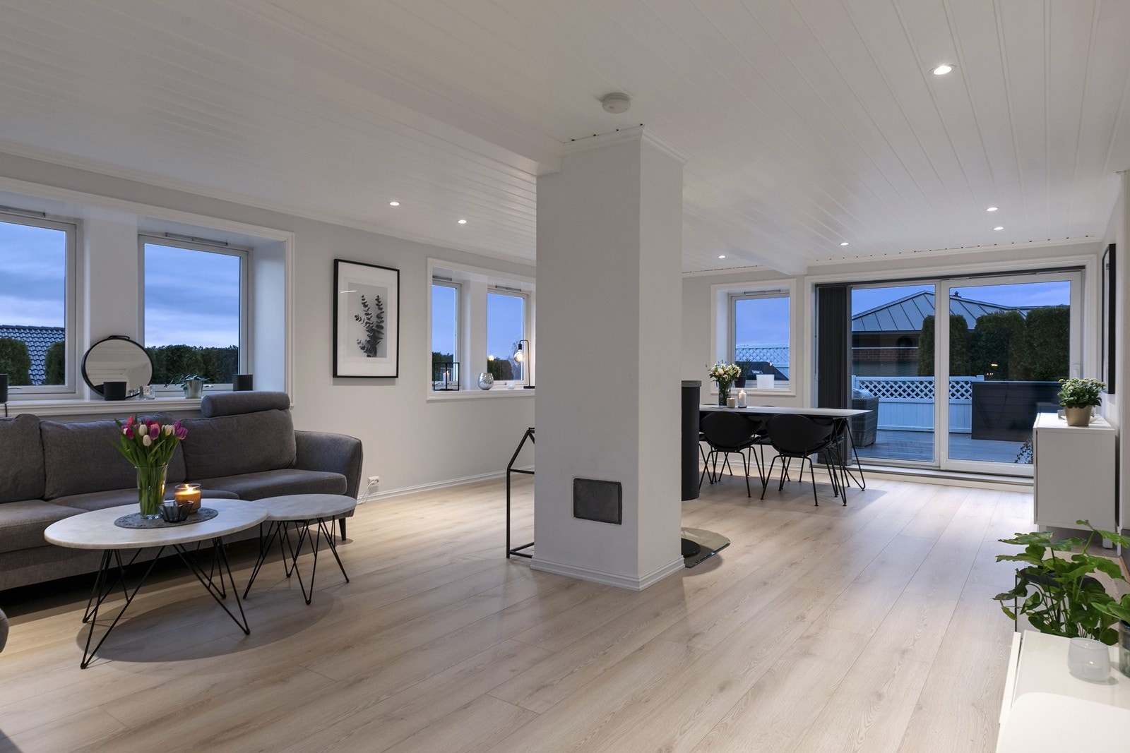Stuen i kveldsstemning Galleribilde