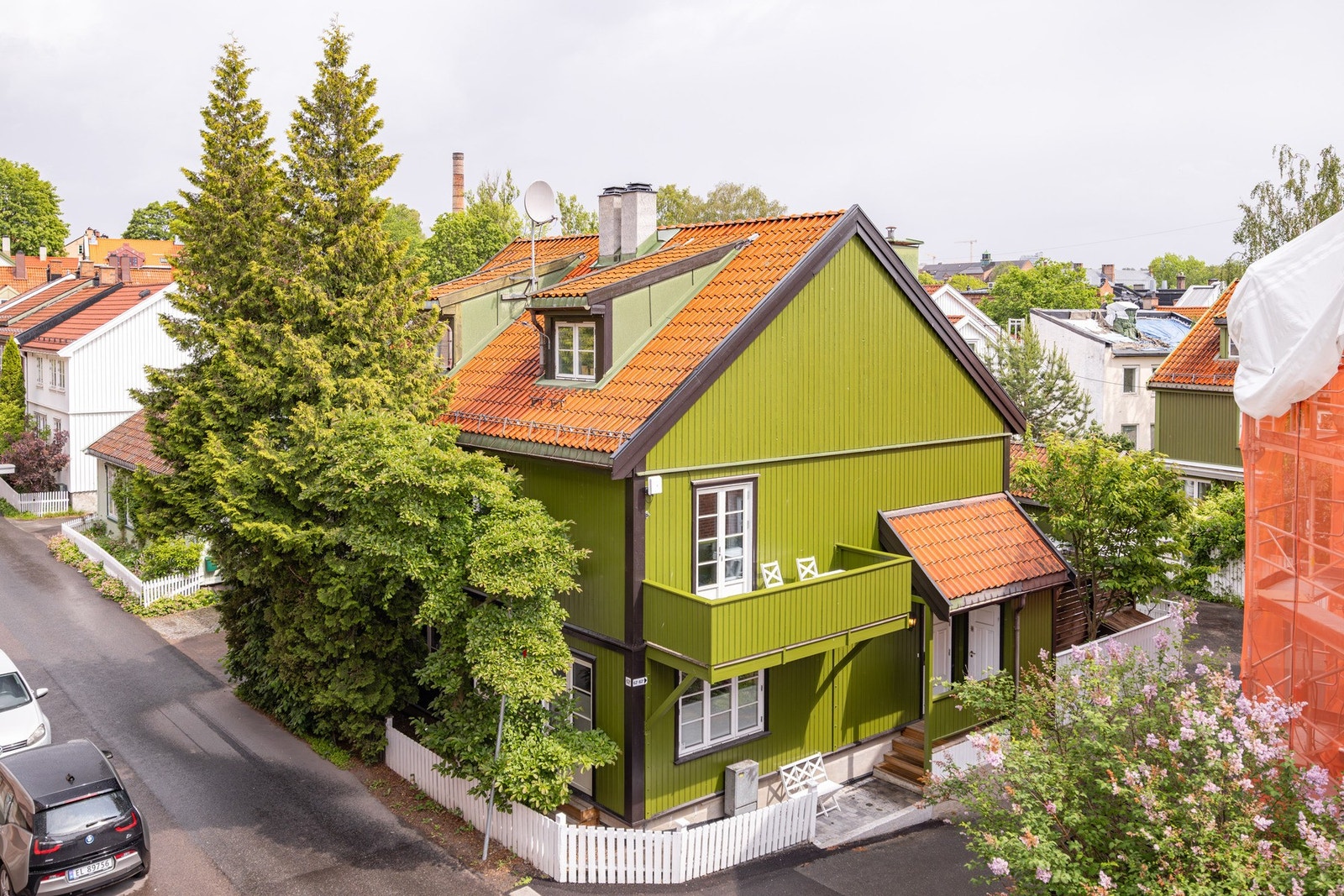 Utsikt fra leiligheten mot svært trafikkstille Maridalsveien og Våghalsen. Galleribilde