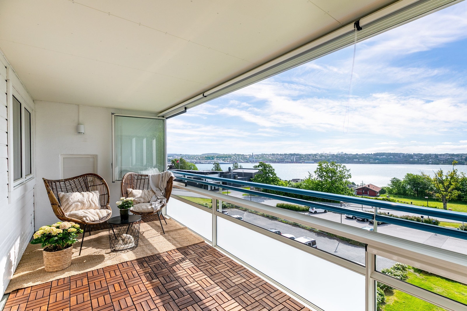 Krogsveen presenterer Strandpromenaden 168. Galleribilde