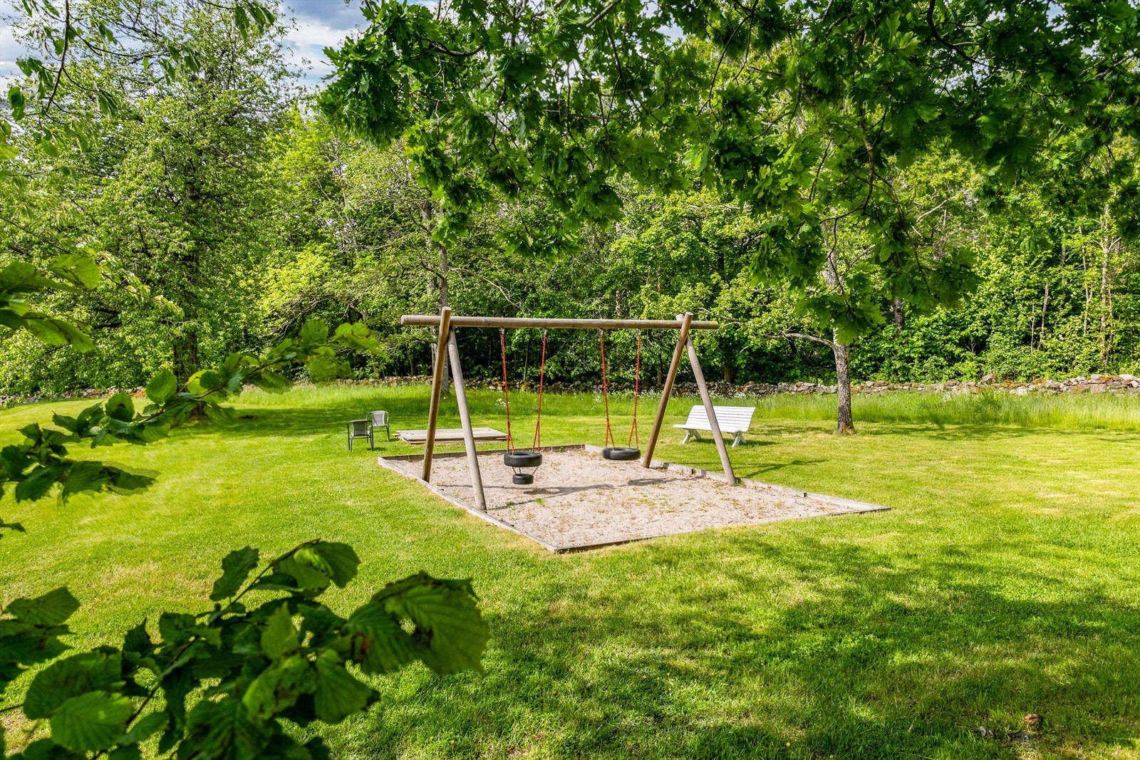 Mellom lavblokkene på Framnes er det god avstand og store grøntarealer som inviterer til aktiv bruk. Galleribilde