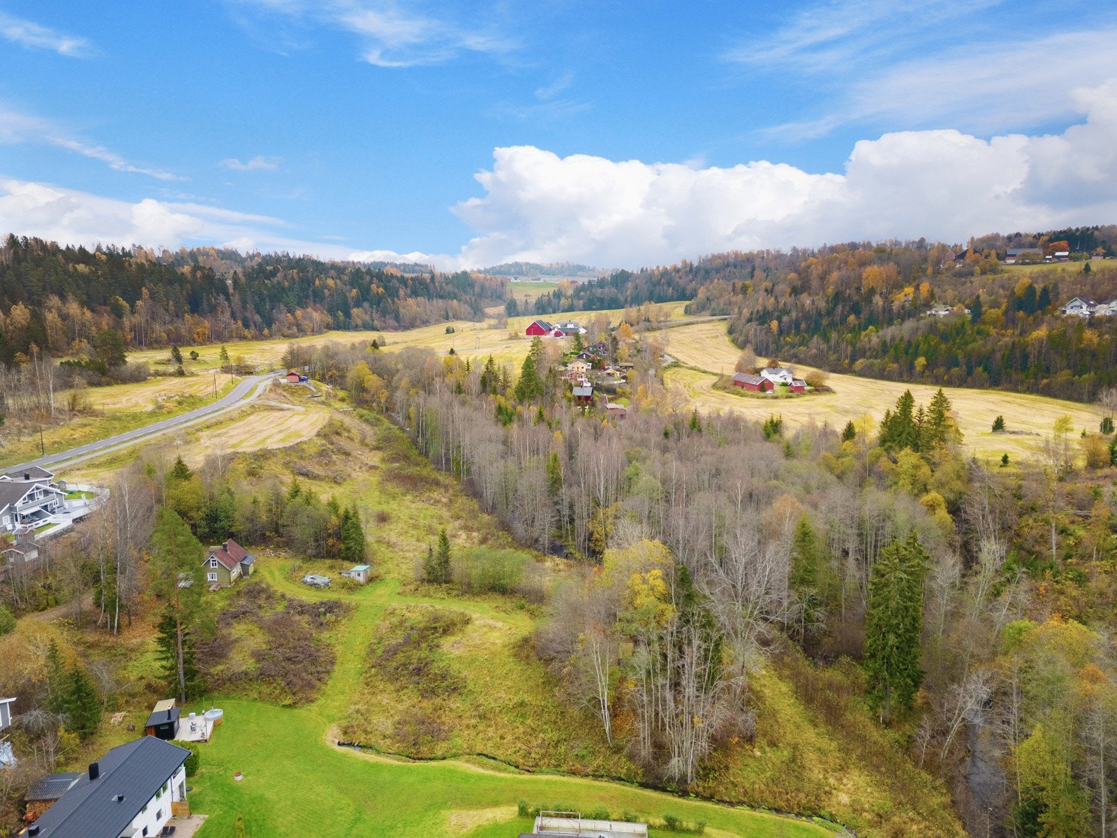Det er samtlig effektivt å komme seg til Oslo med buss eller tog. Galleribilde