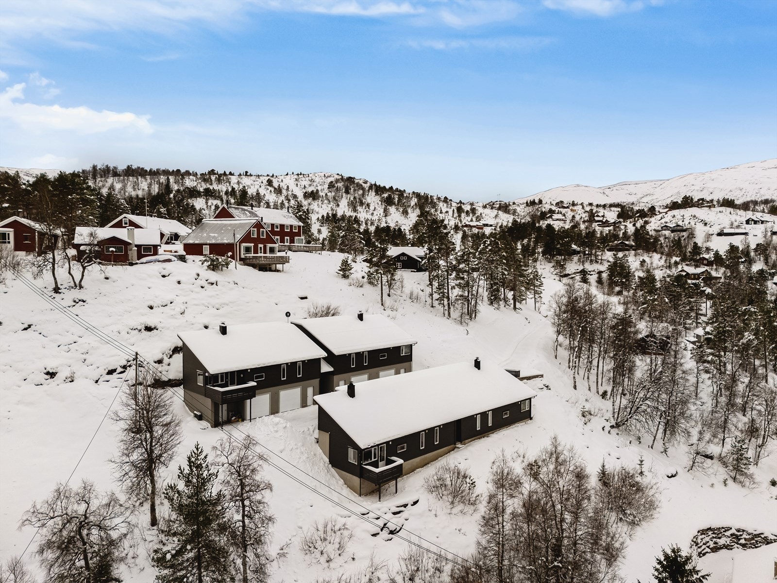 Hytten har en fin beliggenhet med ca. 80 meter til nærmeste skiløype, og har tilgang til ca. 70 km med løyper Galleribilde