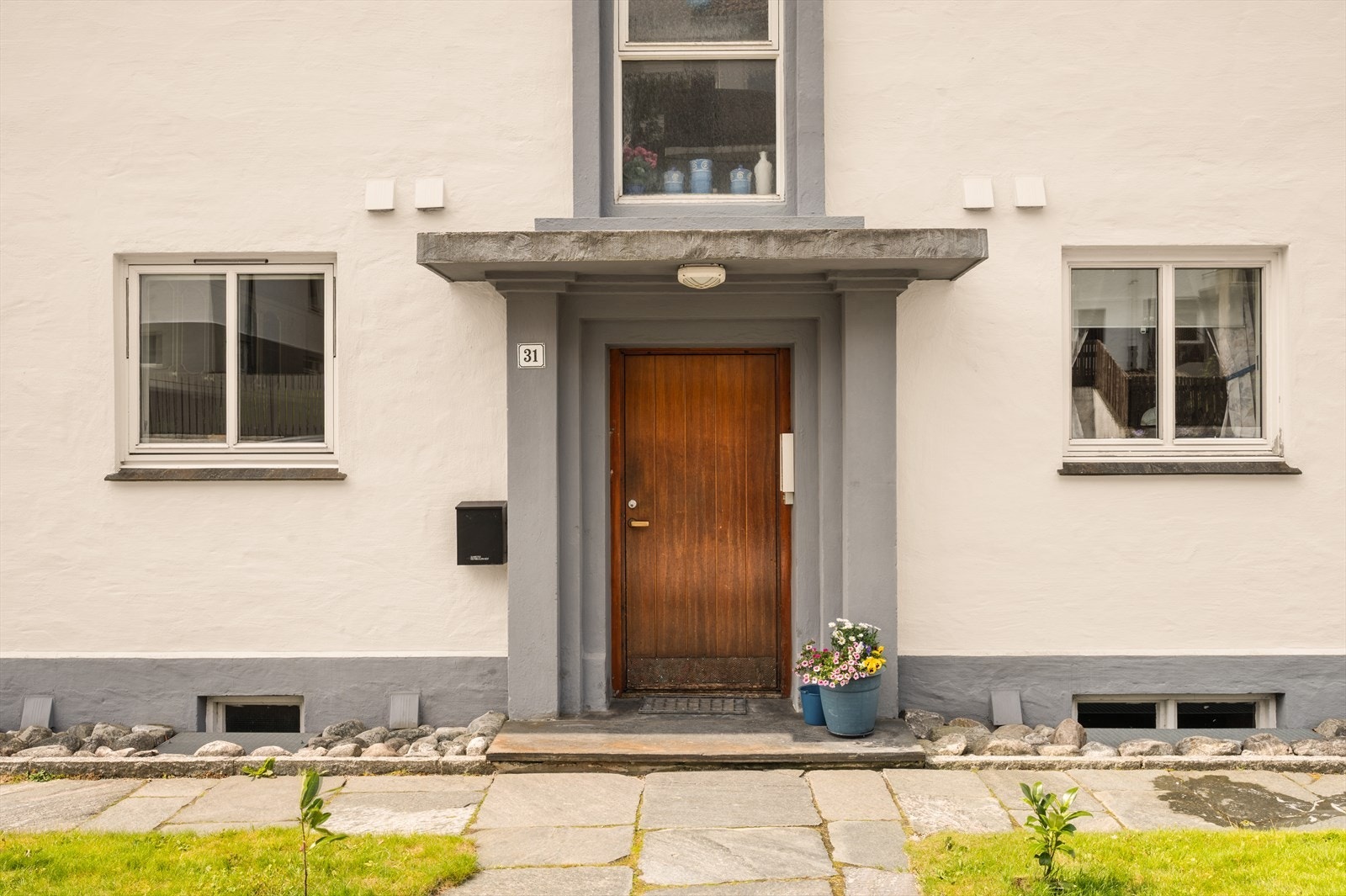 Velkommen inn! Leiligheten ligger i 1.etasje Galleribilde