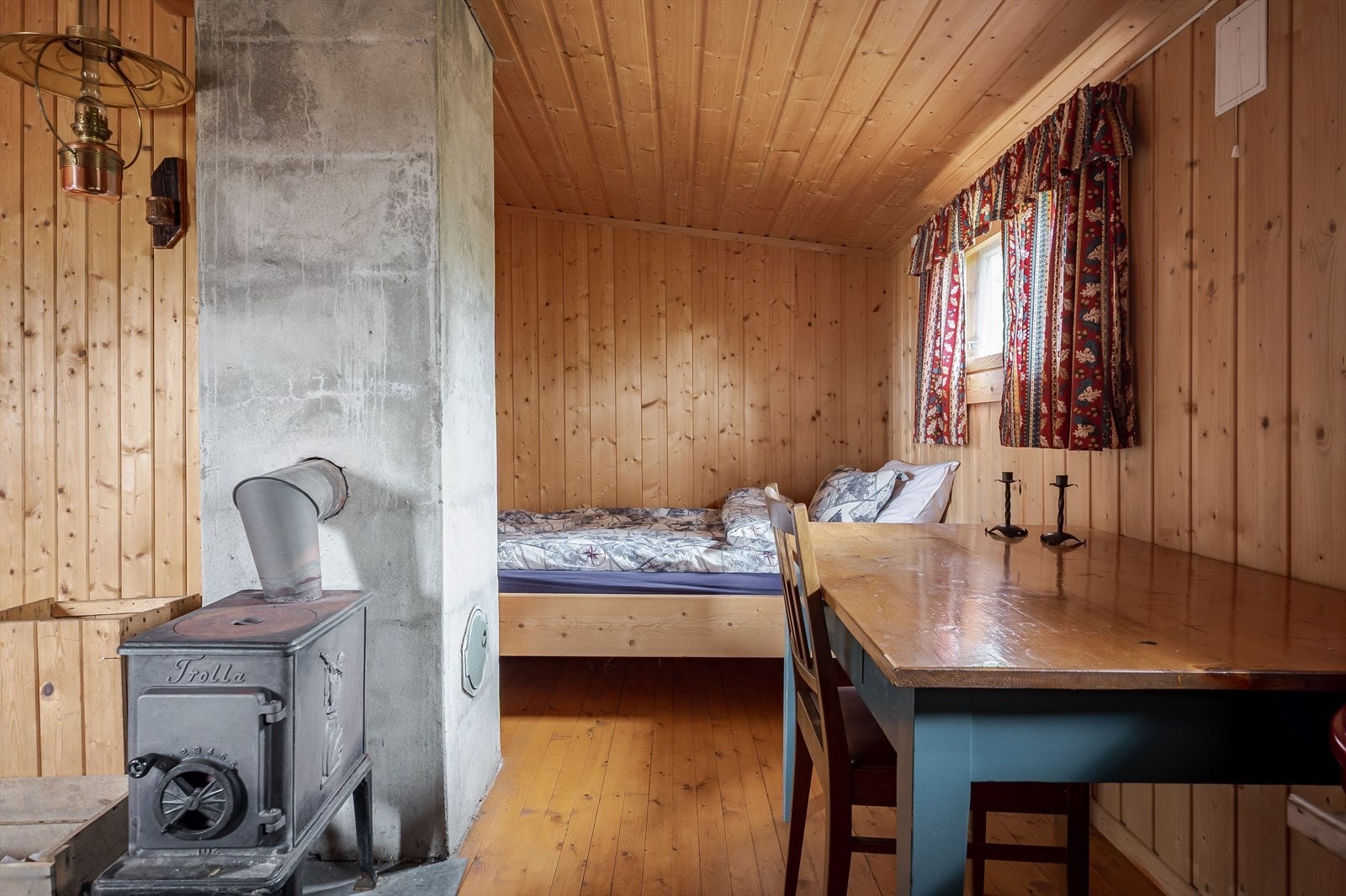 Fra vinterhagen kan man ta seg til et tilbygg med adkomst på sørsiden av hytta Galleribilde