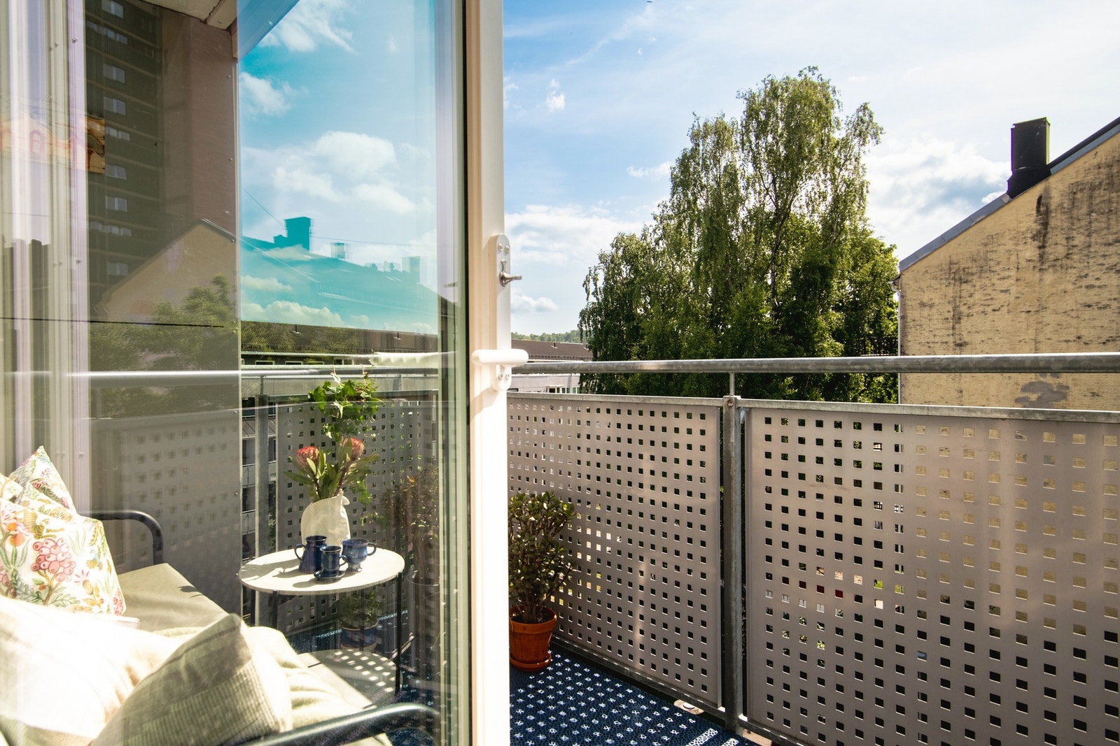 Velkommen til Borggata 12A, presentert av Kjetil Ustad v/EIE Valkyrien. Galleribilde