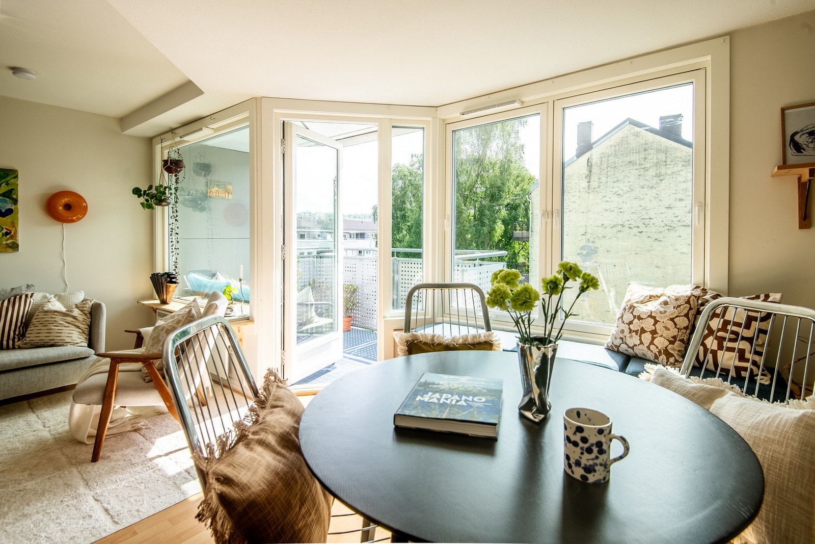 Dette er tiltalende, lys og solrik 4-roms leilighet sentralt beliggende på Tøyen. Galleribilde