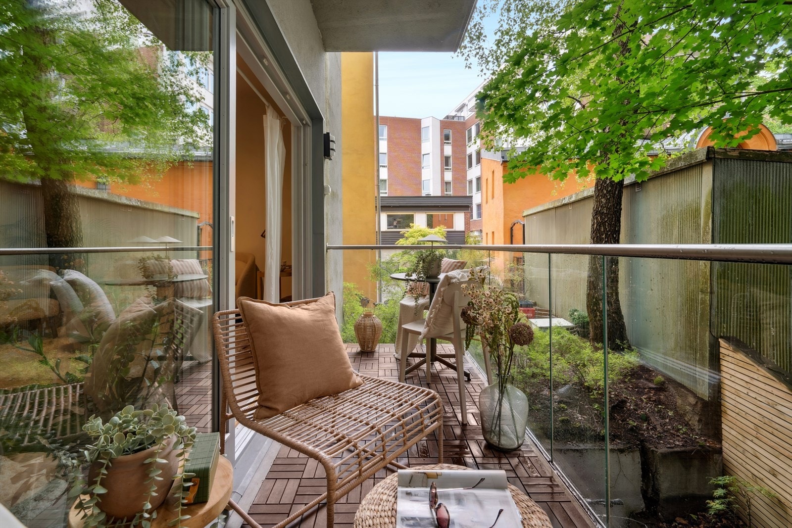 Idyllisk balkong. Her kan du nyte vakre sommerkvelder med venner og familie. Galleribilde