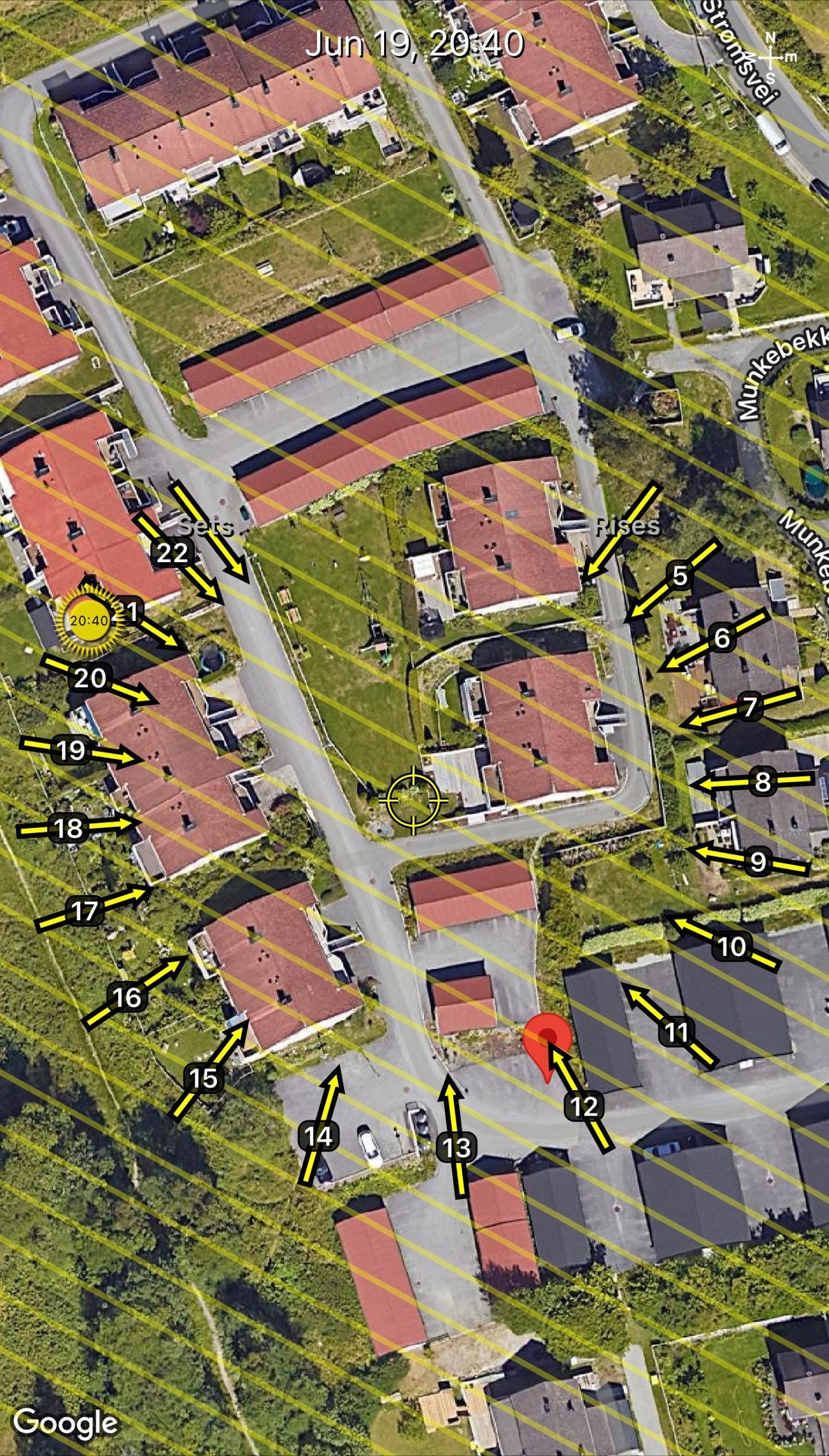 Solbane viser solens bane på sommerstid. Galleribilde