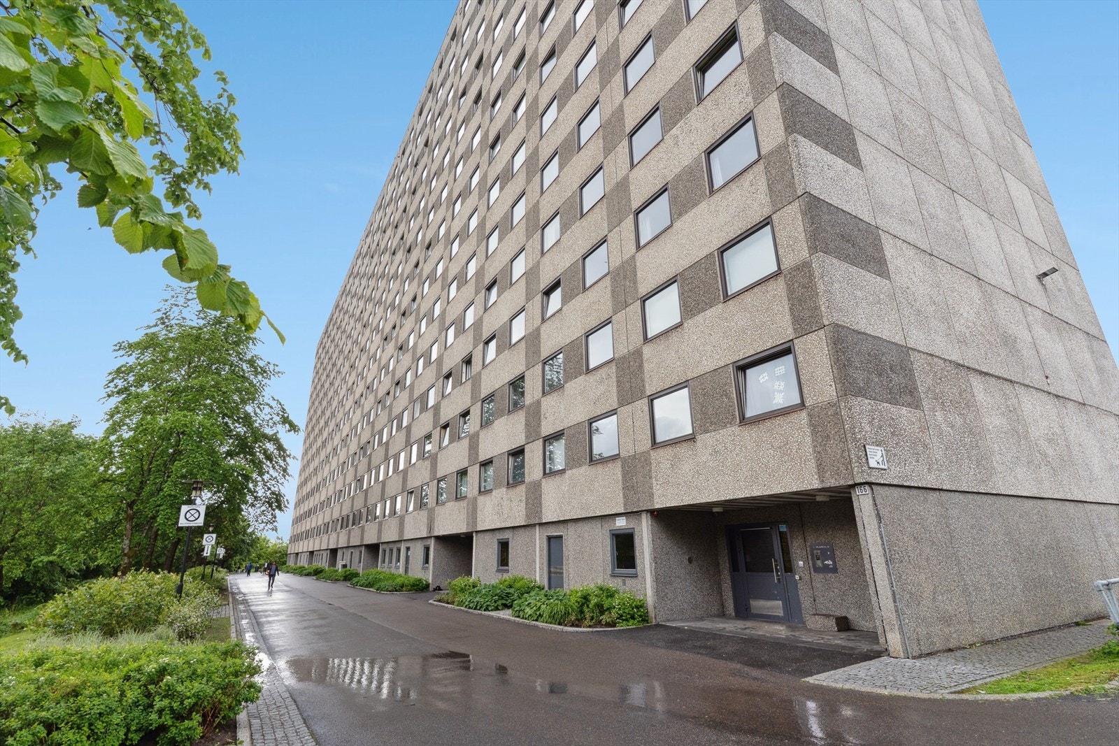 Et veletablert og attraktivt boområde på Ammerud, med kort vei til både marka, T-bane og nærsenter. Galleribilde