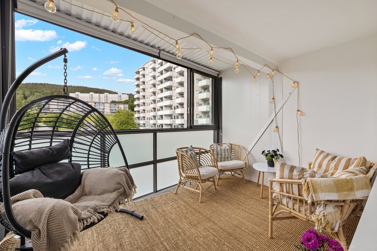 NBBO Eiendomsmegling v./ Martin Morken Hjertås ønsker velkommen til visning i Lauritz Hervigs vei 69C! Galleribilde