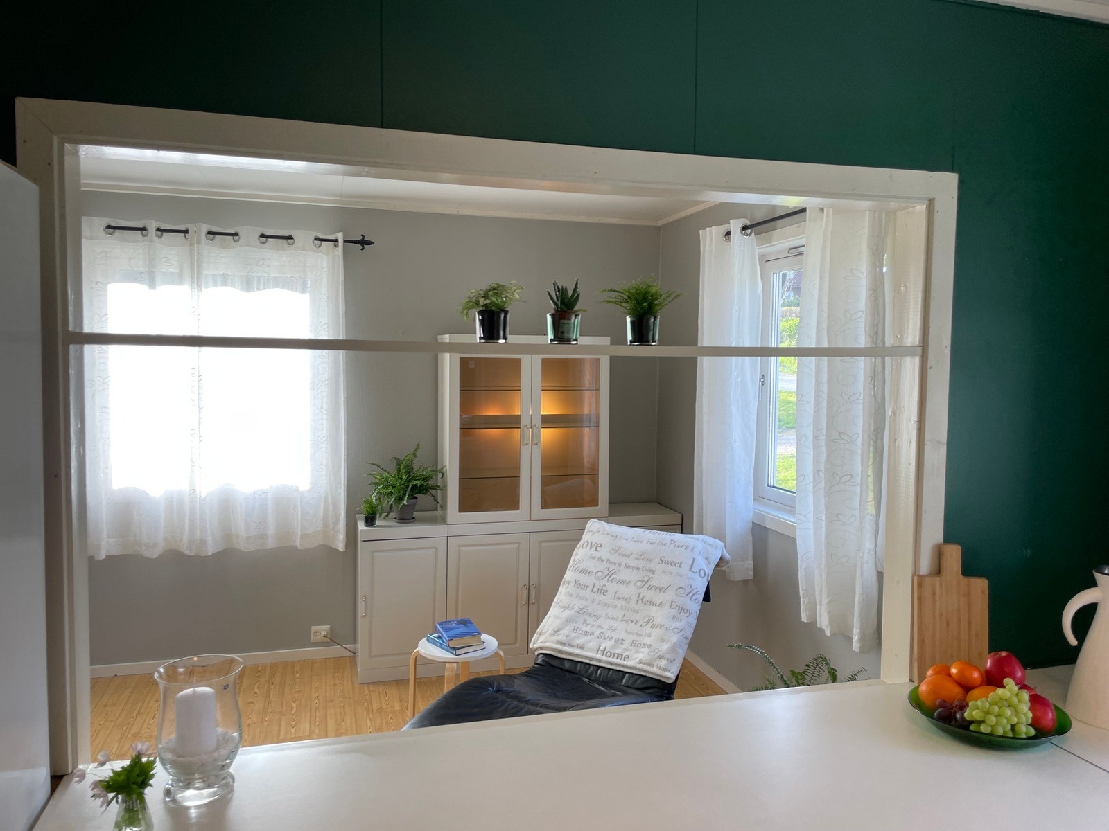 Overgangssone mellom kjøkken og stue. Galleribilde