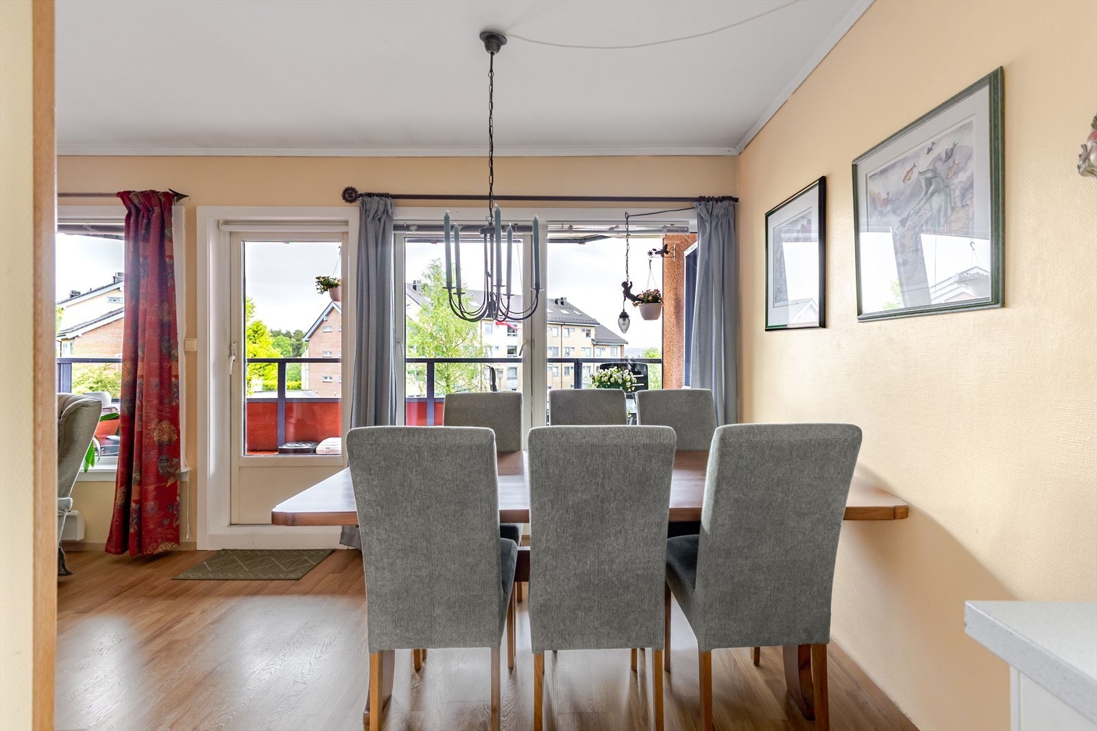 Her er det også naturlig å innrede med en spisestue. Galleribilde