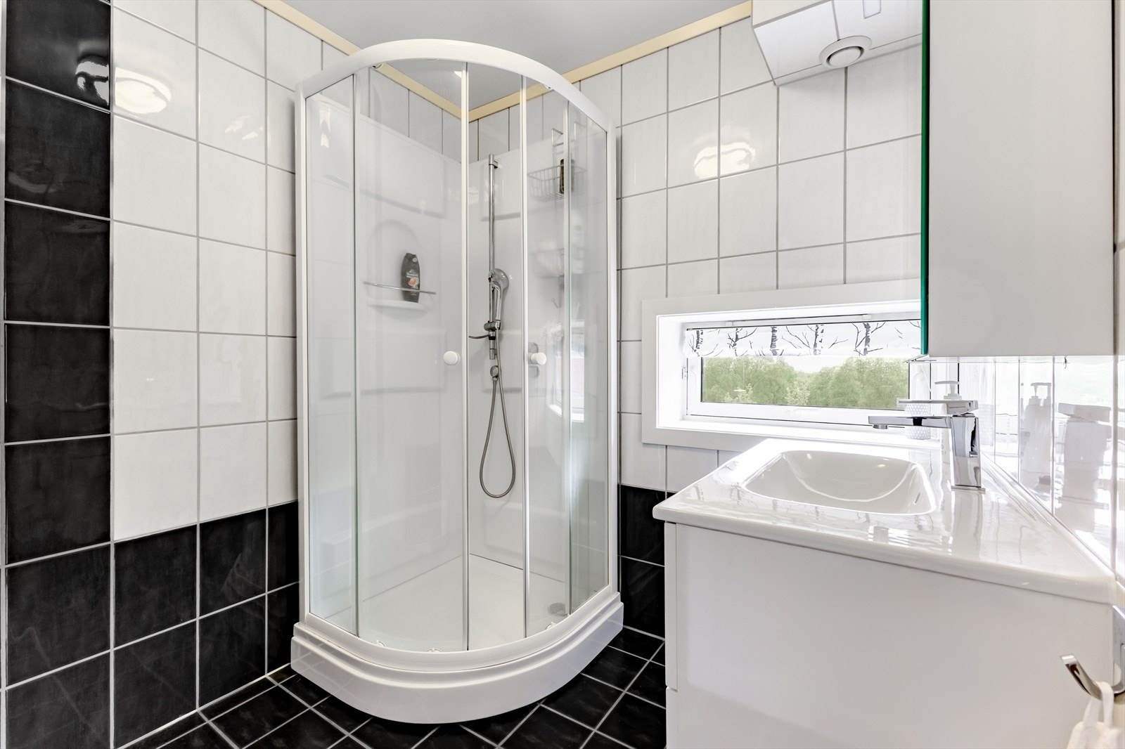 Helfliset bad -------------------------- Galleribilde