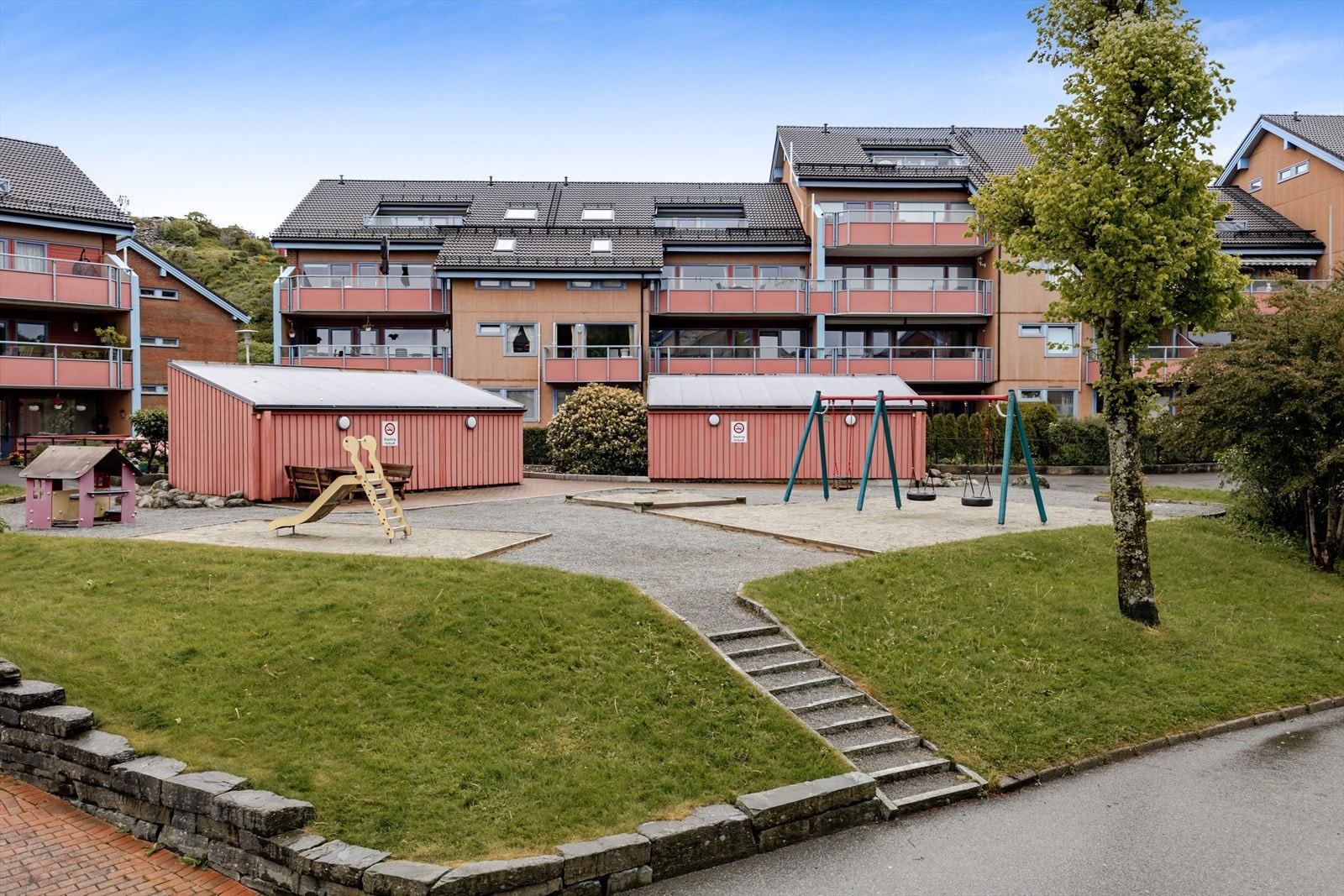 Velkommen til Olsvikåsen 23! Presentert av Thomas T. Waardal i Eiendomsmegler Norge. Galleribilde