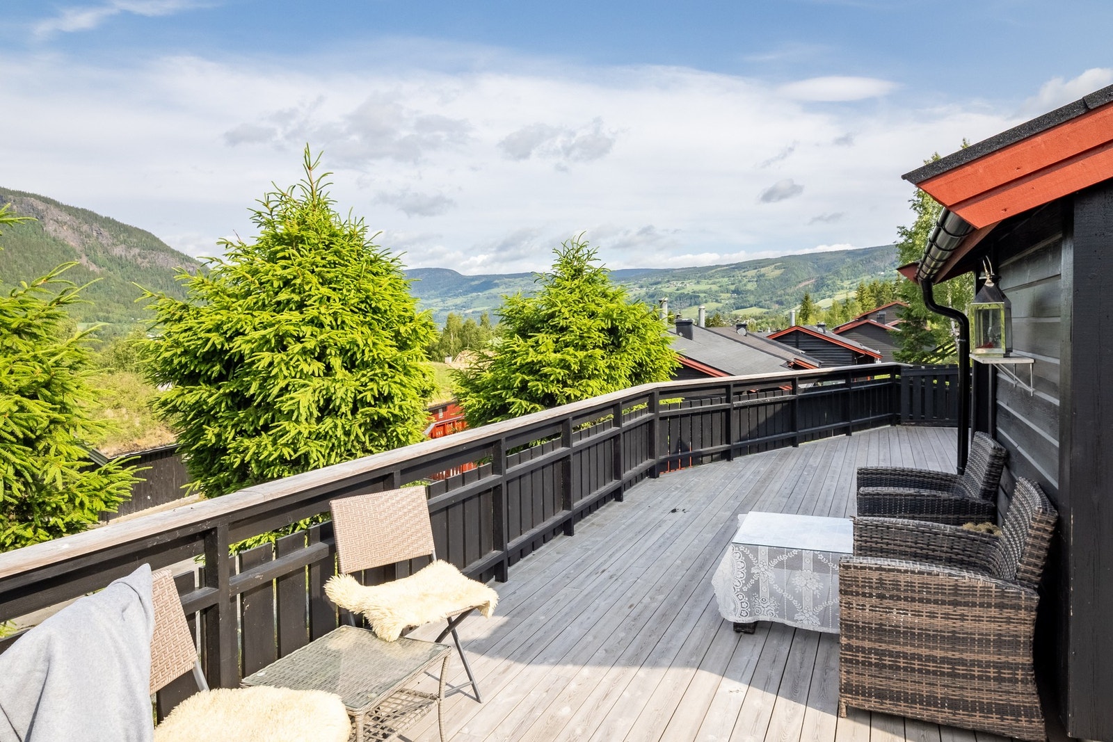 Gode solforhold og utsikt mot Lågen. Galleribilde