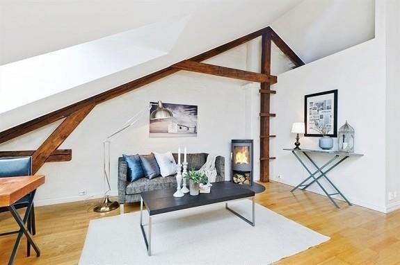 Mulighet for ekstra oppbevaring på hems over baderommet. Galleribilde