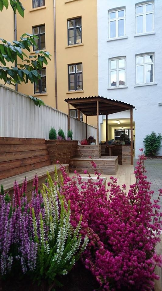 Eiendommen ligger i et meget populært og urbant boligområde på Grønland i Oslo. Galleribilde